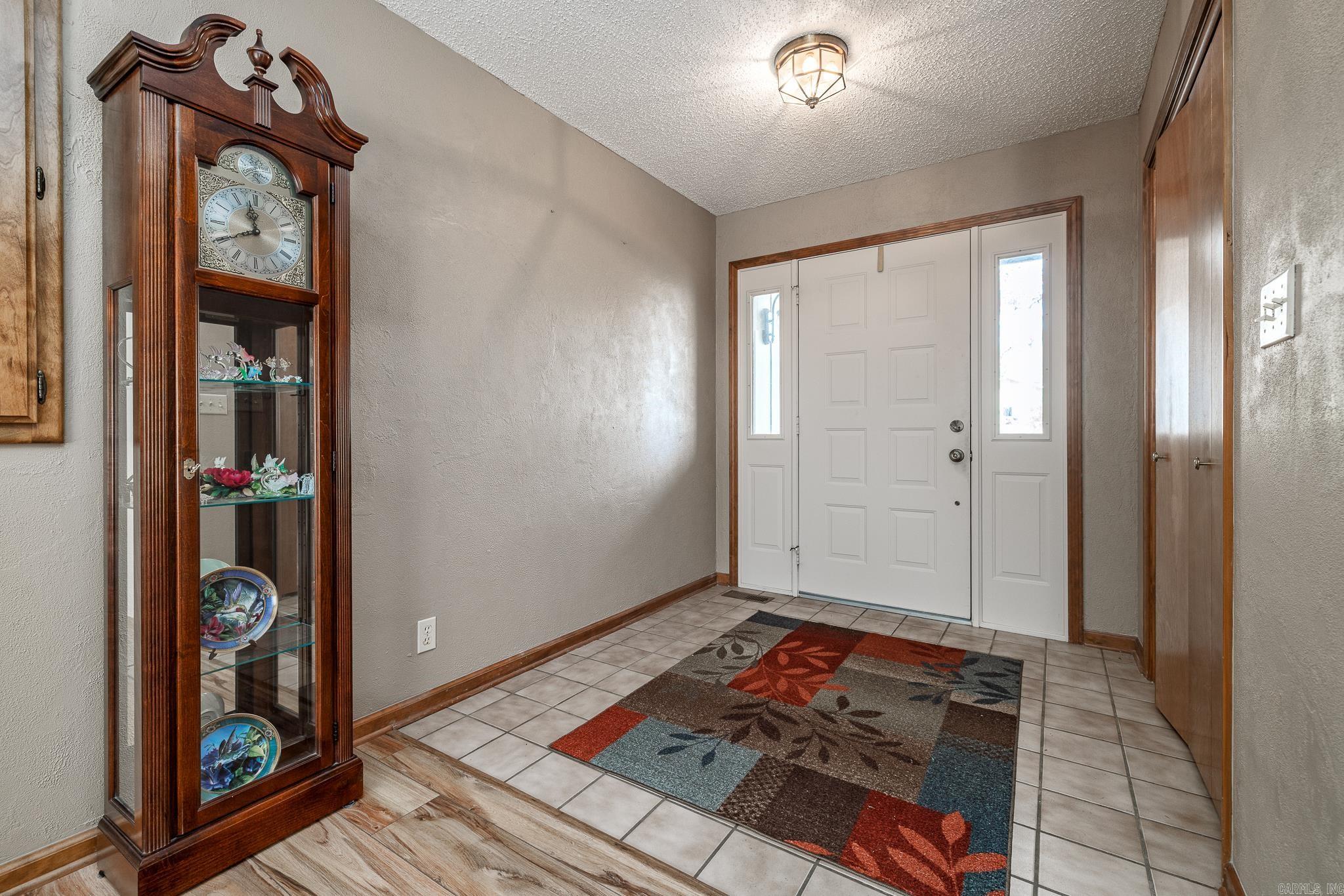 12 almendra lane  Hot Springs Village, AR