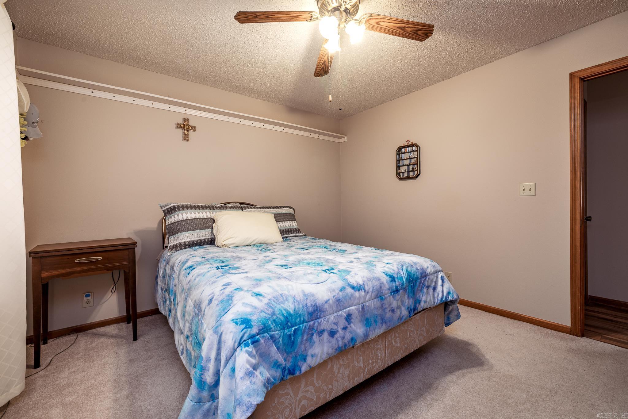 12 almendra lane  Hot Springs Village, AR