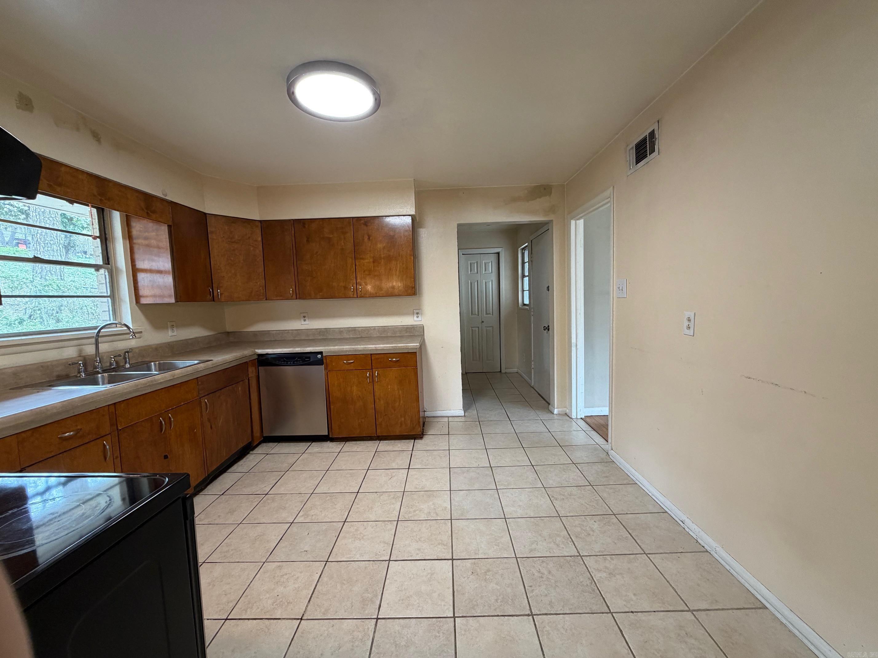 1424 Garland  North Little Rock, AR