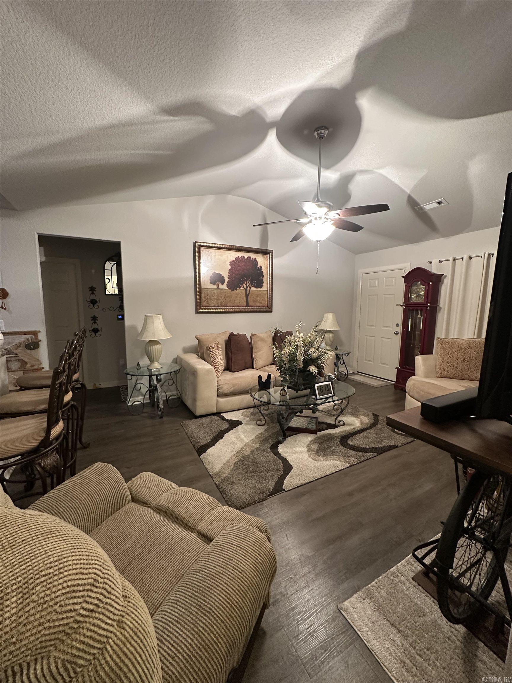 33 Avant Garde  Little Rock, AR