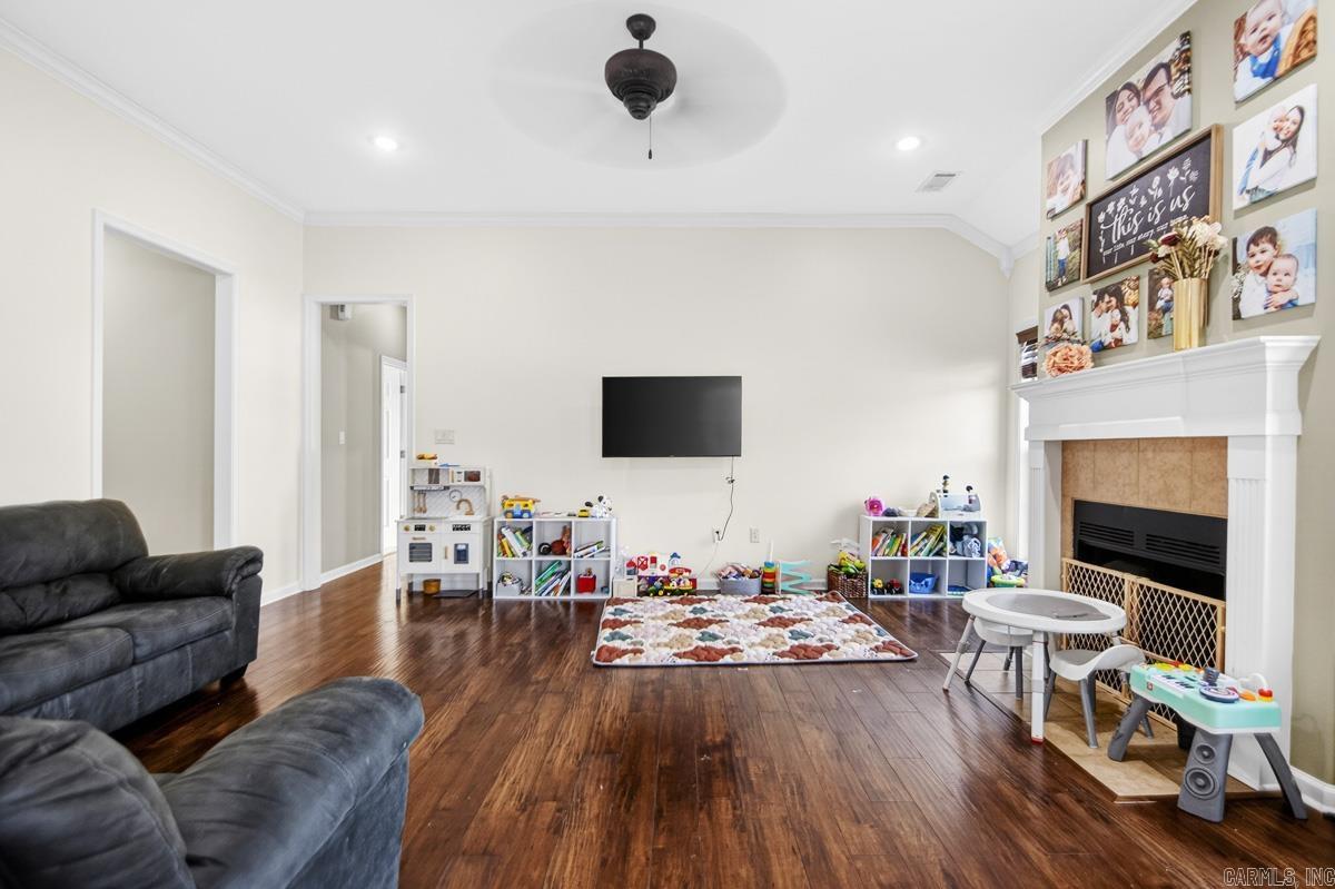 1838 Milburn  Benton, AR