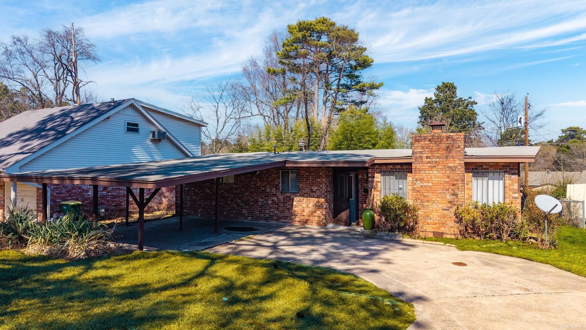 9304 6th  Little Rock, AR