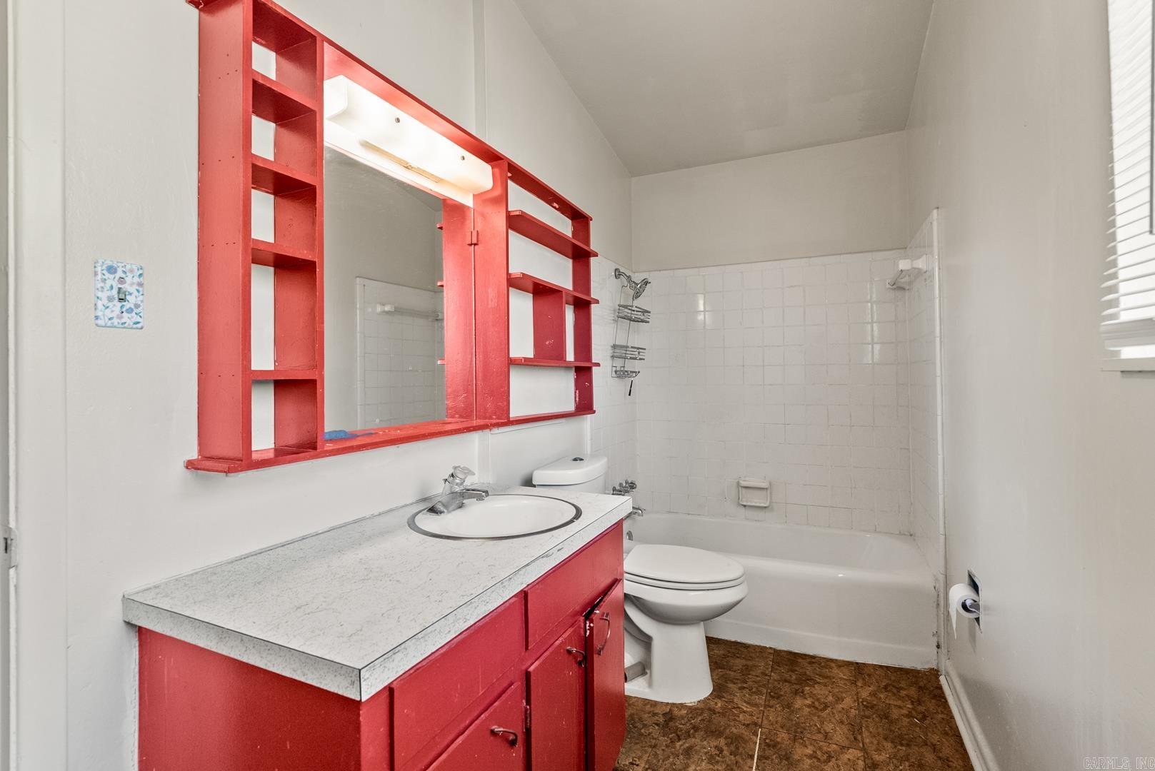 9304 6th  Little Rock, AR