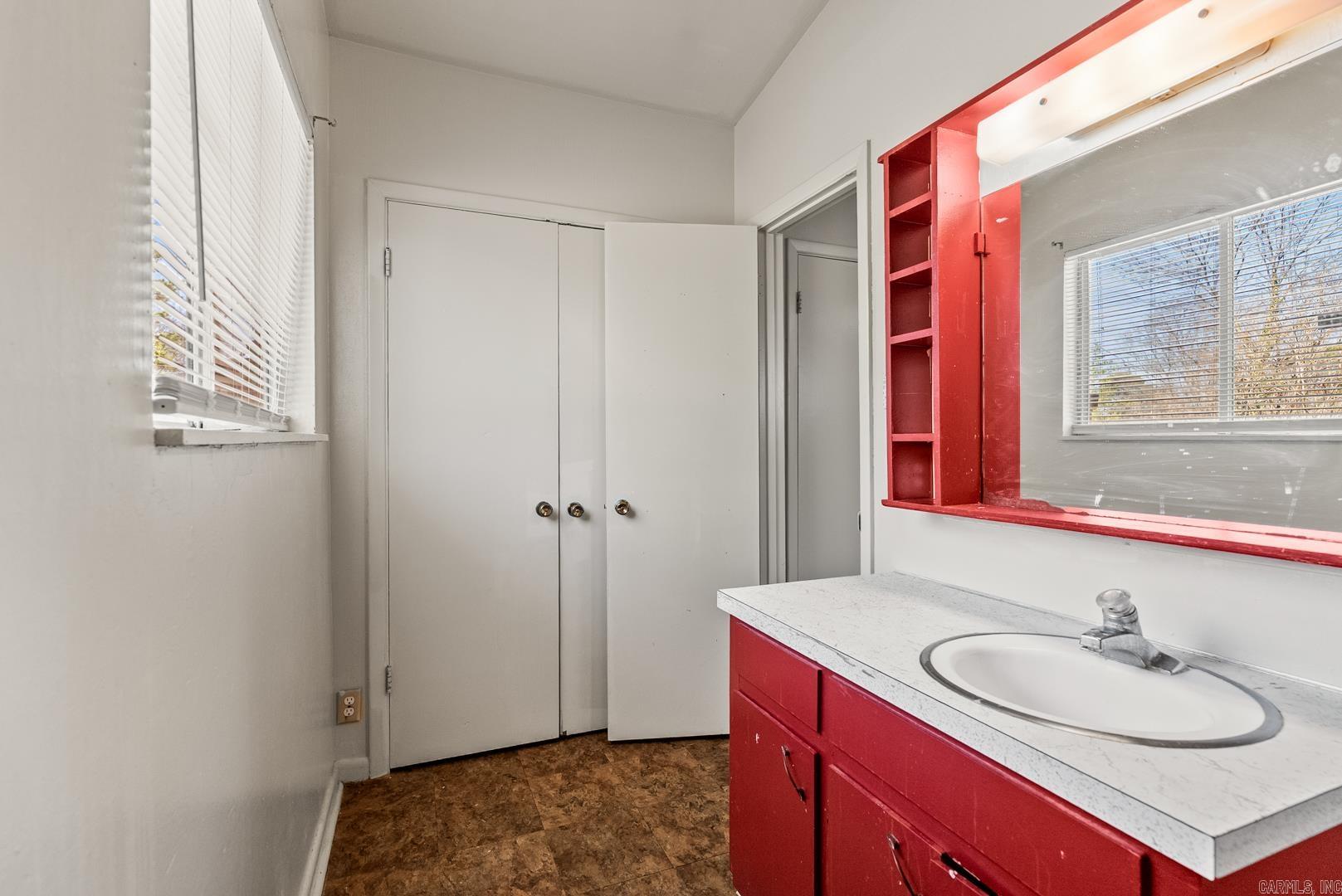 9304 6th  Little Rock, AR