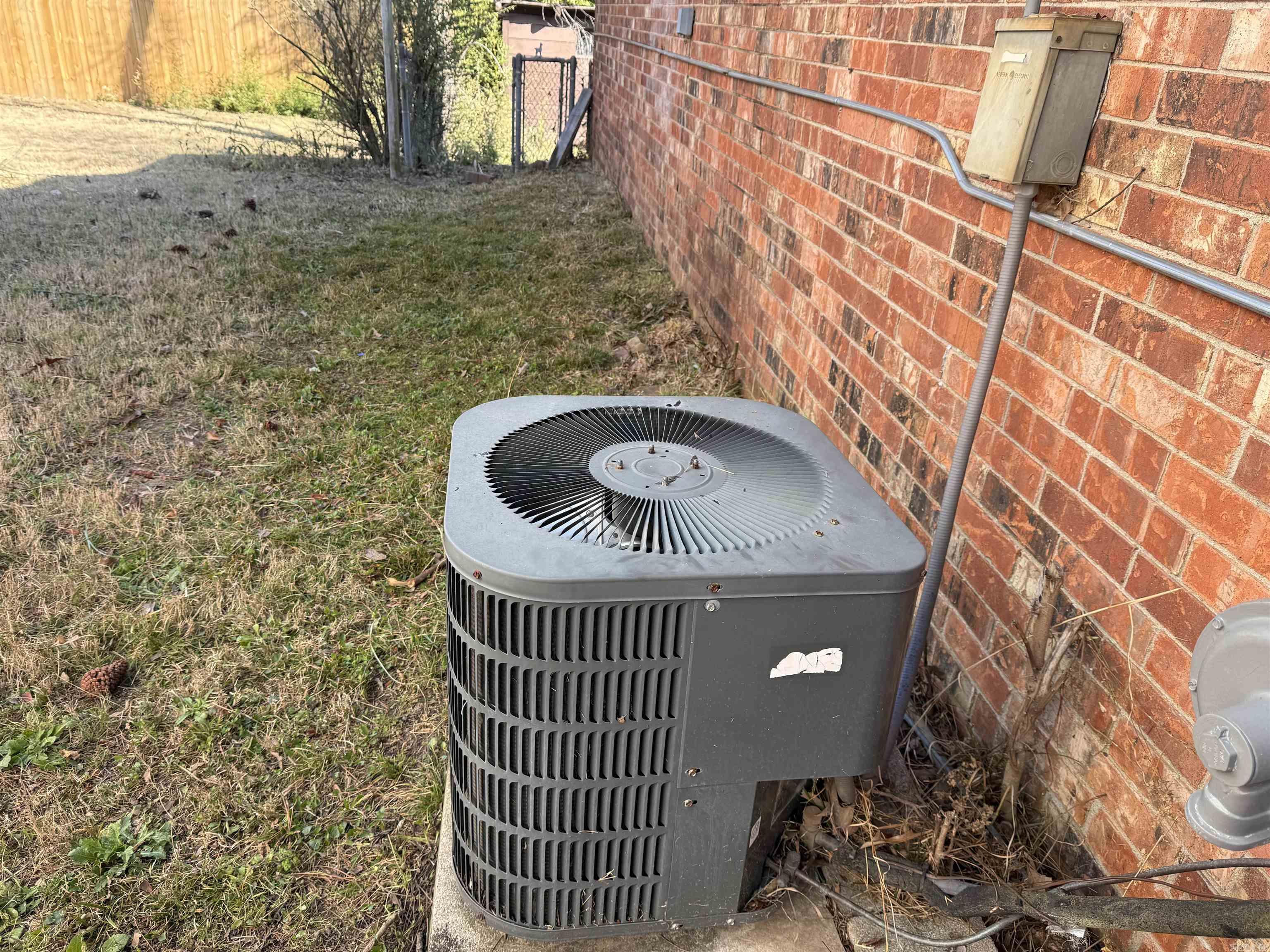 9304 6th  Little Rock, AR