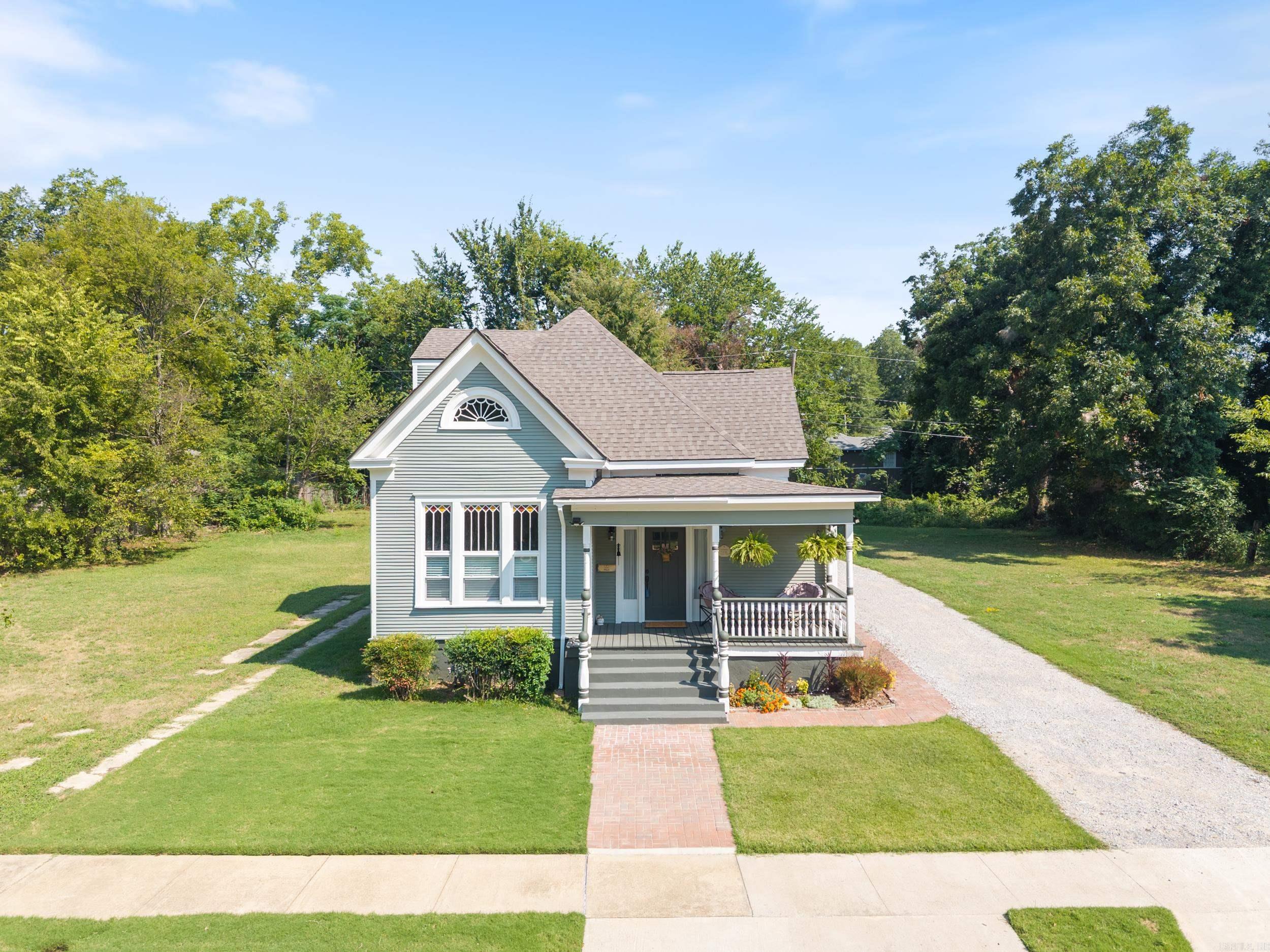 2416 W 13th  Little Rock, AR