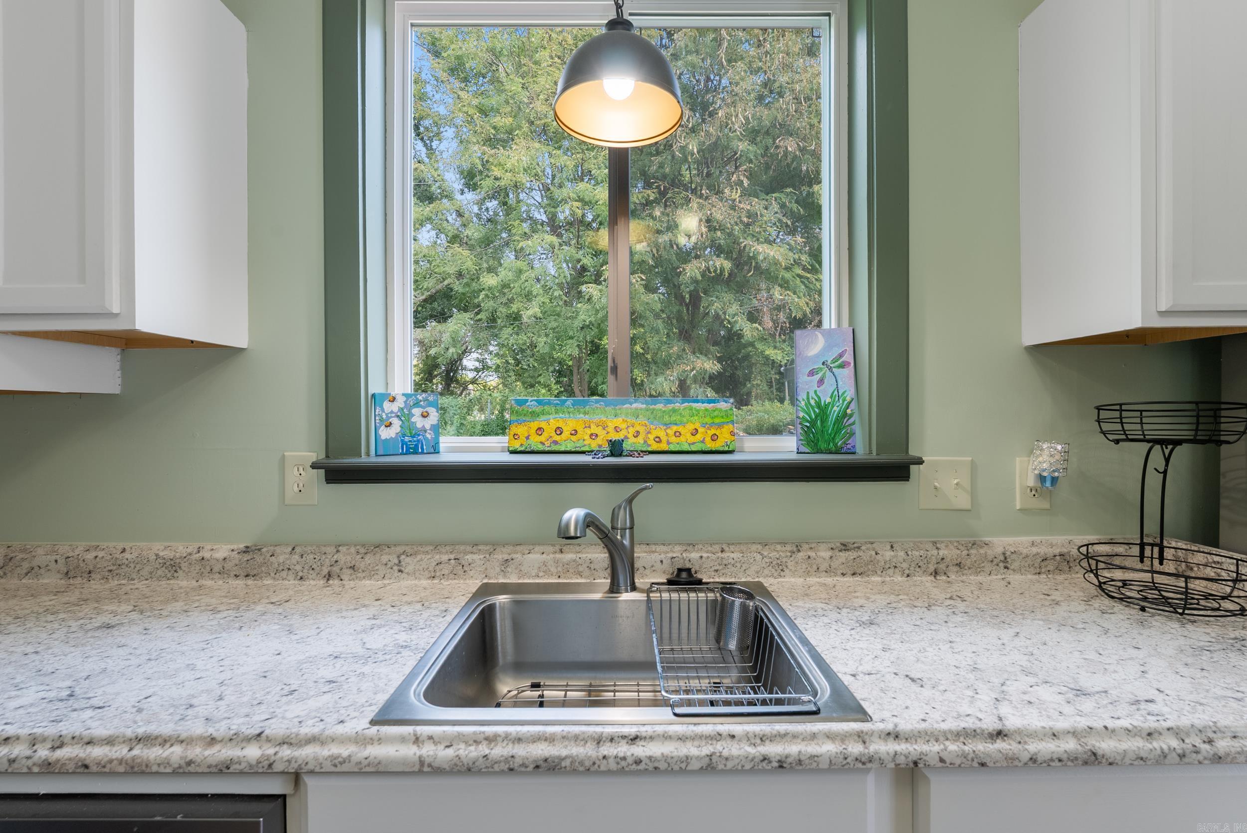 2416 W 13th  Little Rock, AR