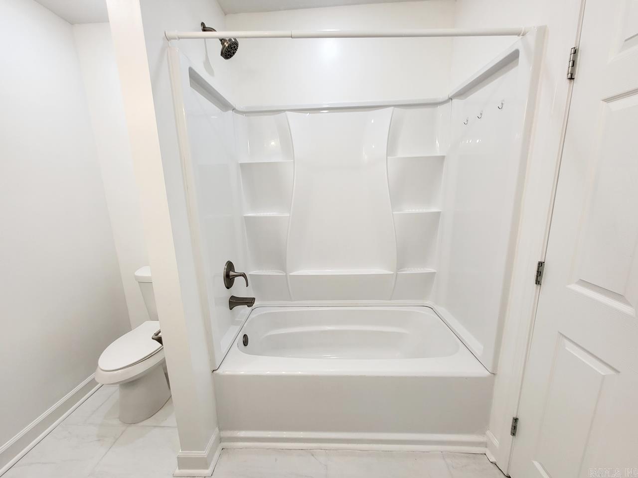 3717 Oak Leaf Cir  Jonesboro, AR