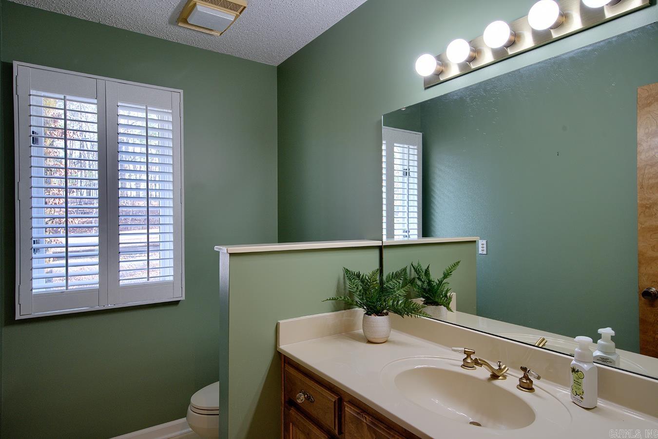 10 Berlanga Circle  Hot Springs Village, AR