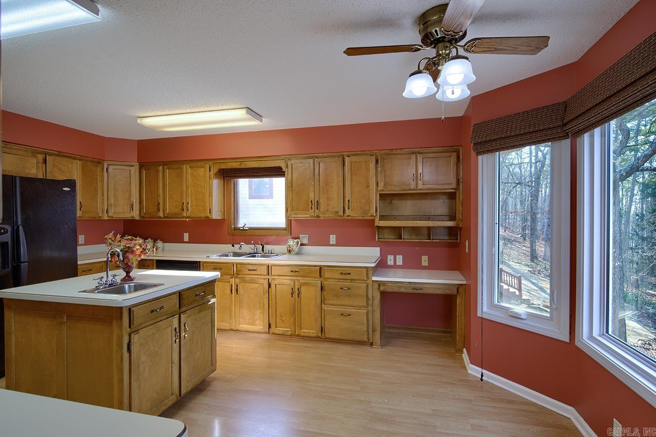 10 Berlanga Circle  Hot Springs Village, AR