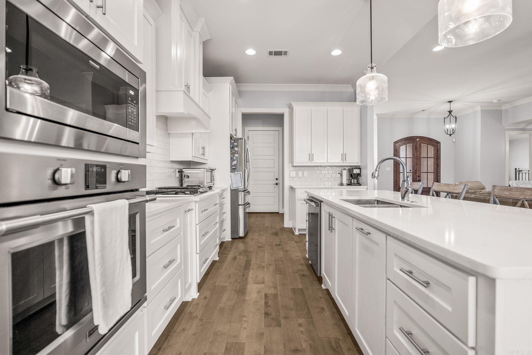 9933 Laurel Oak Sherwood, AR 72120