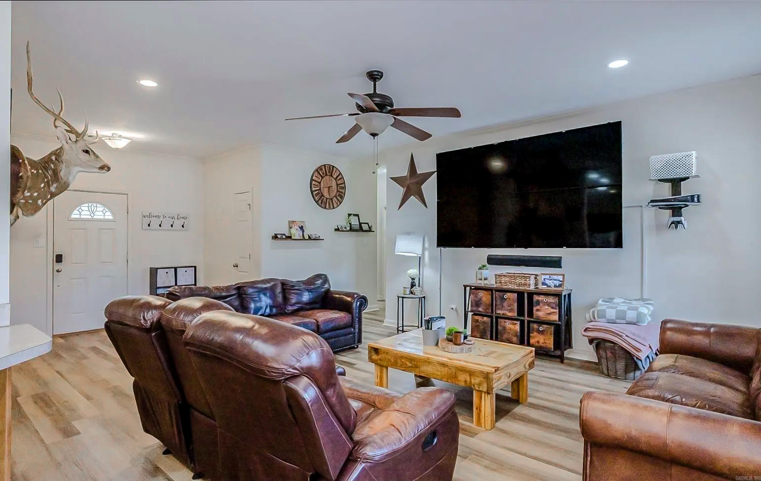 64 Horton HIlls  Sheridan, AR