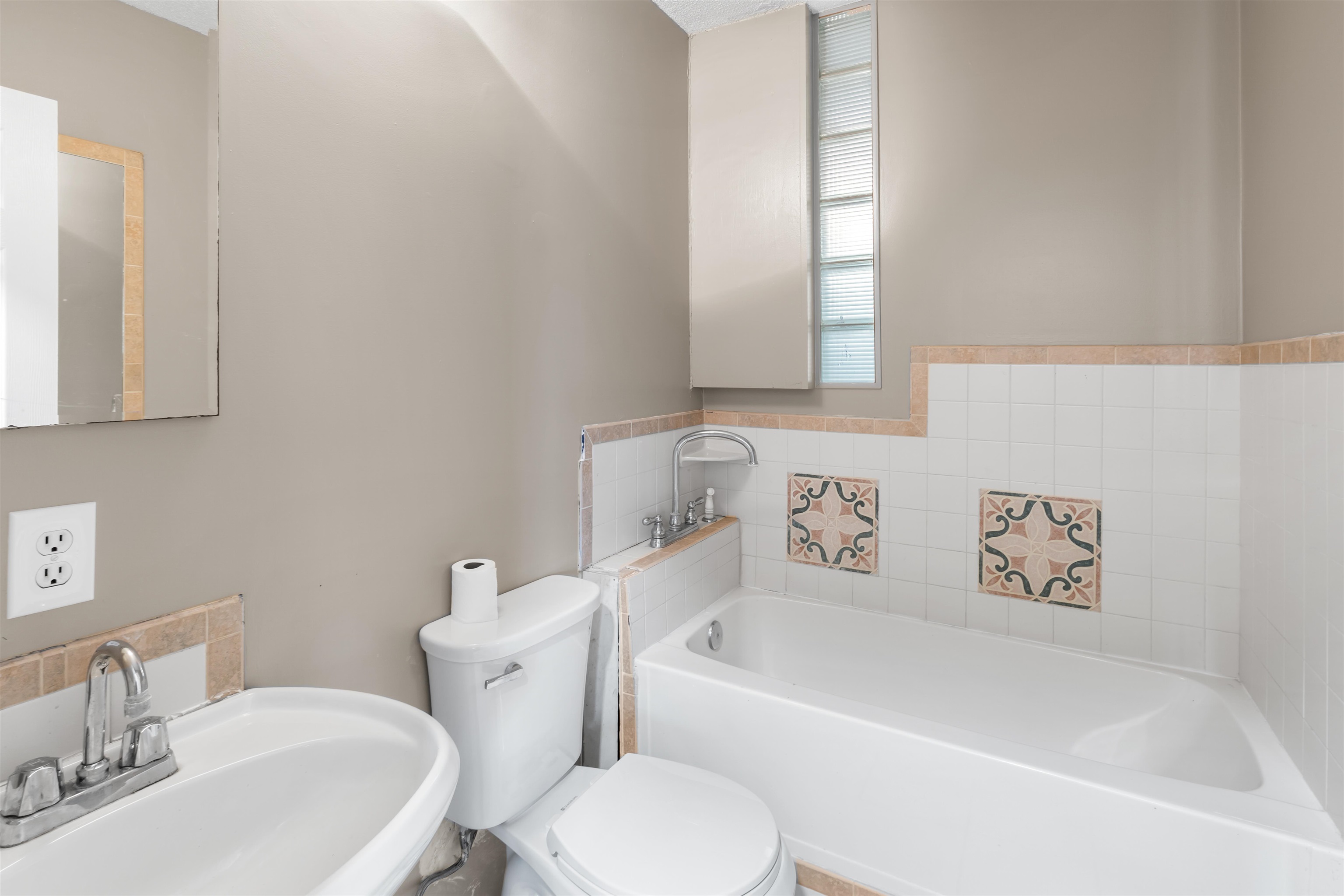 102 Capri Drive  Melbourne, AR