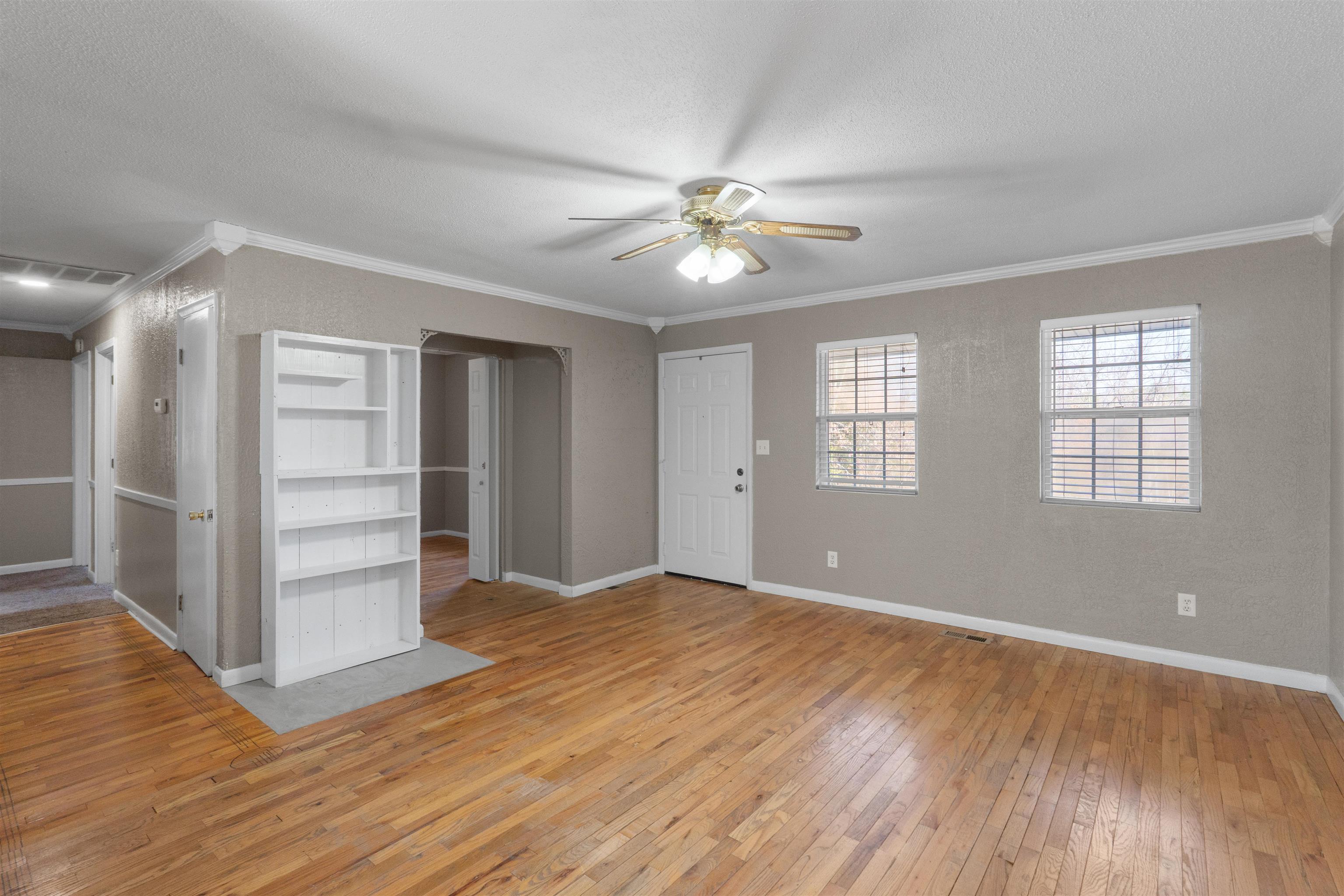 102 Capri Drive  Melbourne, AR