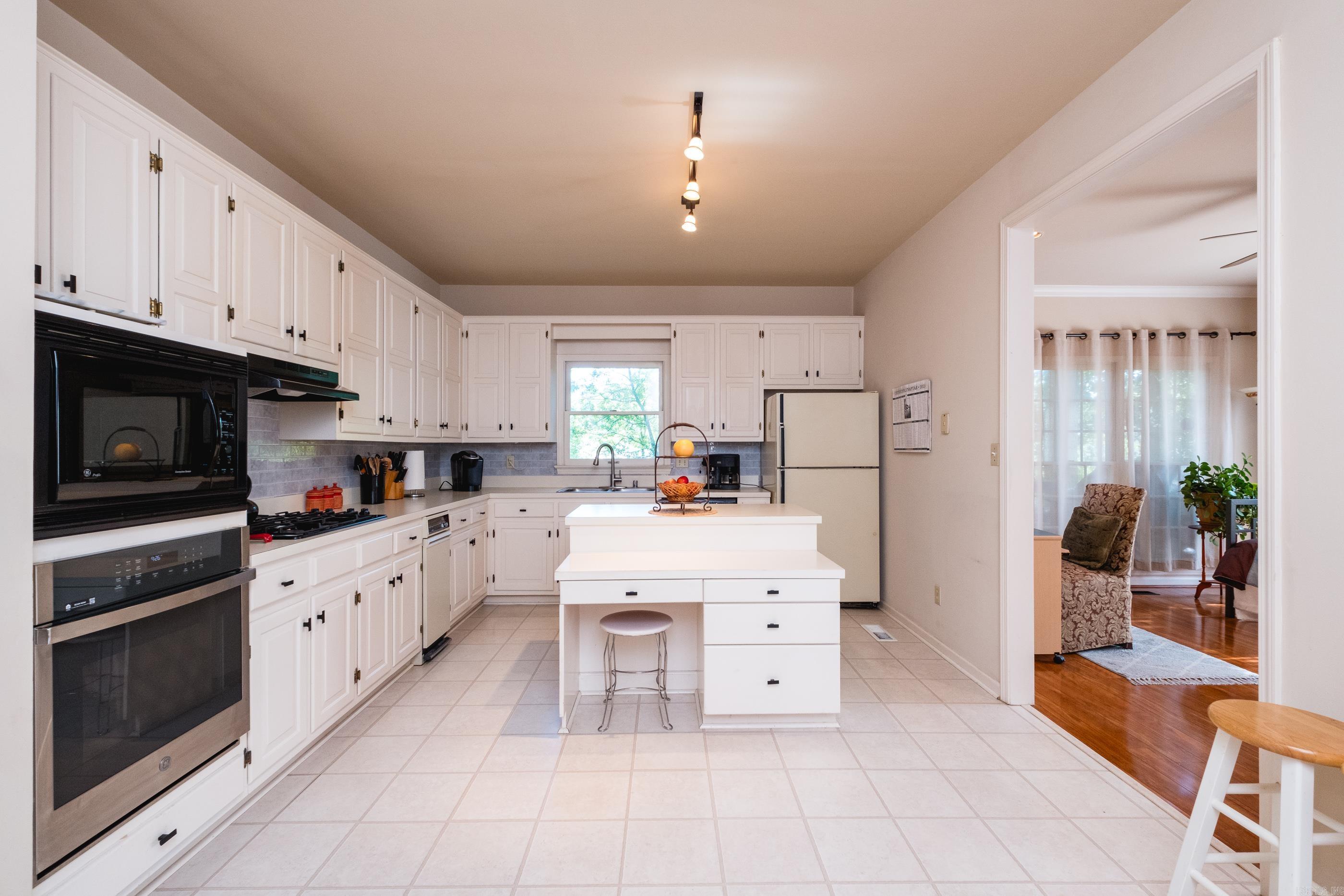 10 Cedar Branch  Little Rock, AR