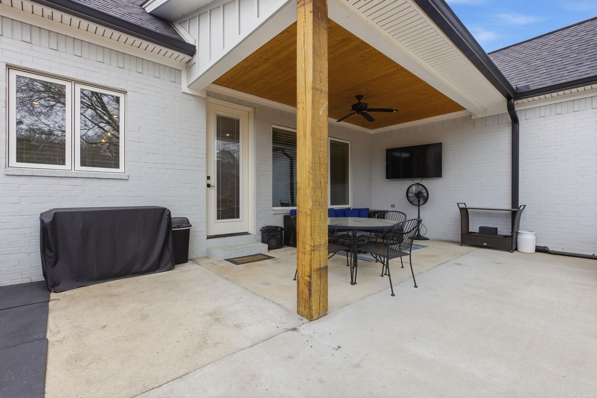 877 Belle Grove  Benton, AR