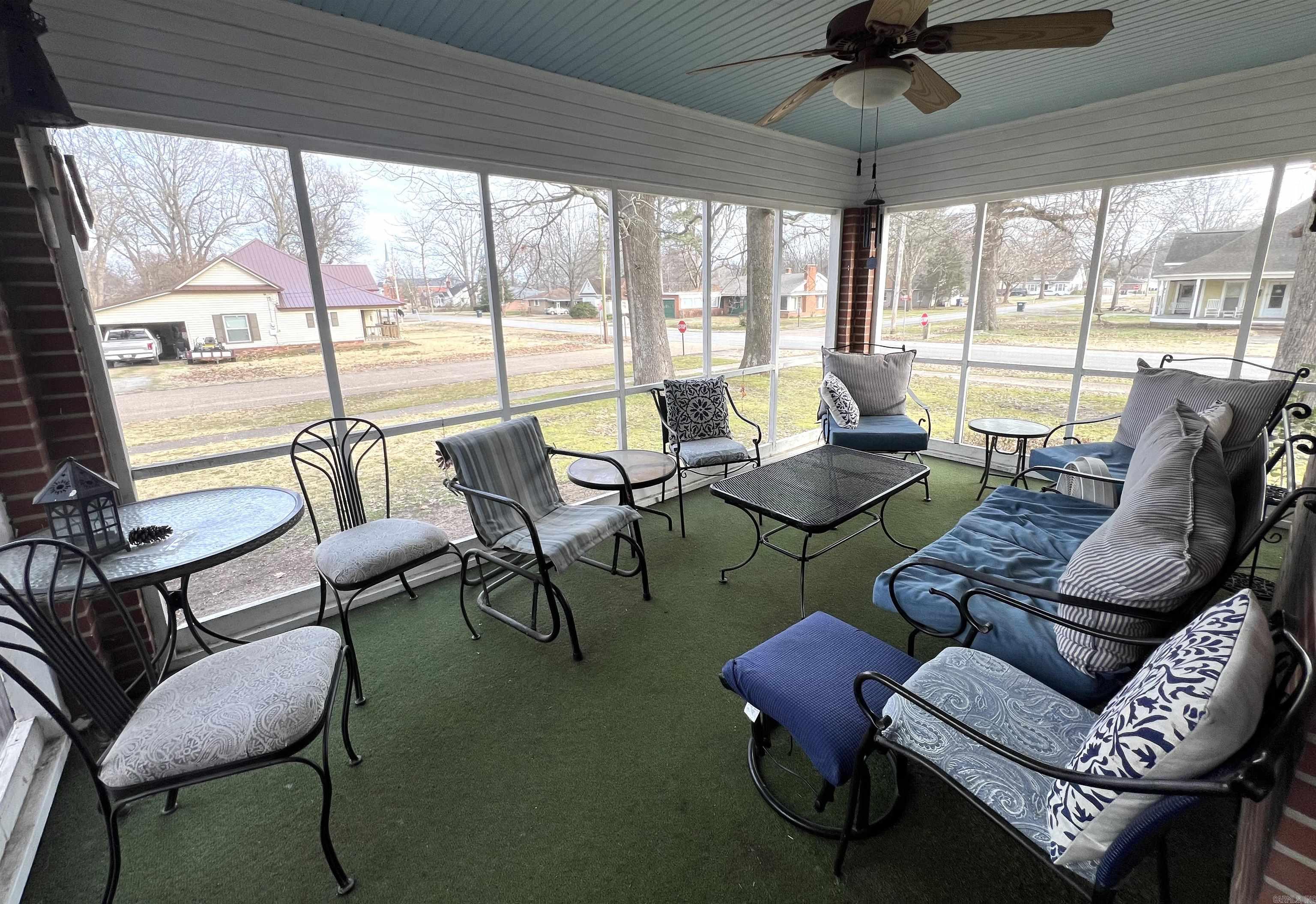 827 W Main  Piggott, AR