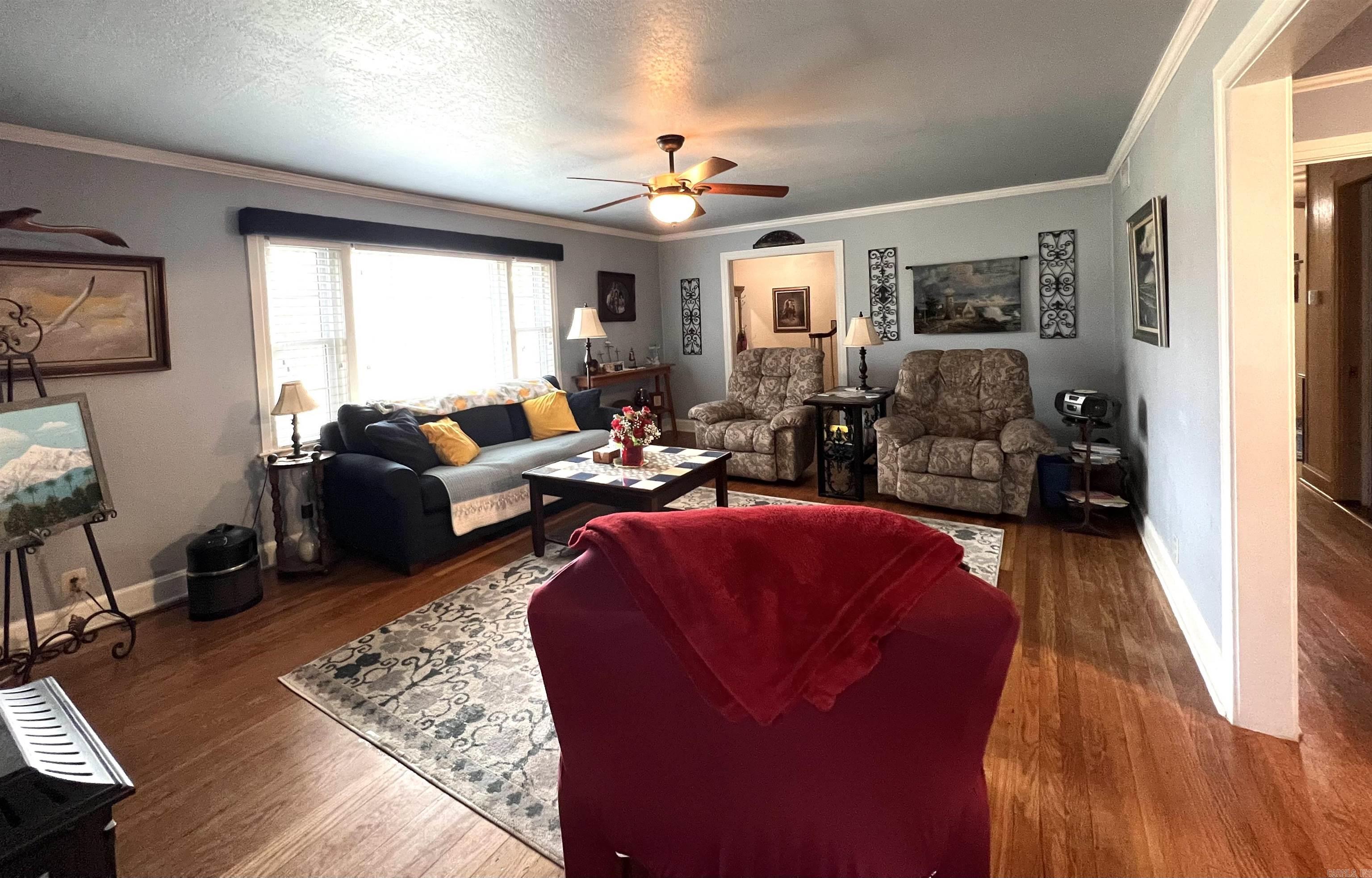 827 W Main  Piggott, AR