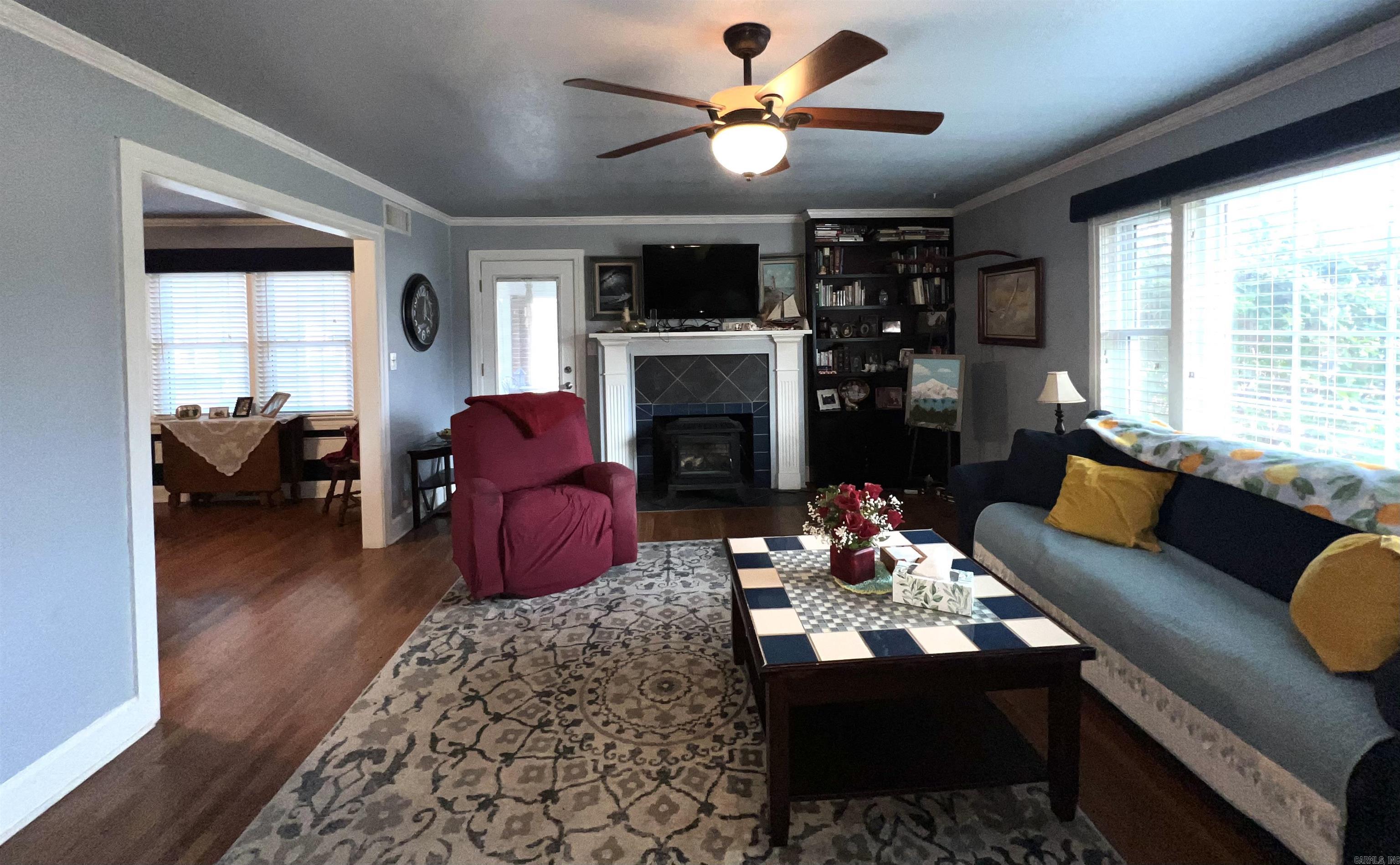 827 W Main  Piggott, AR