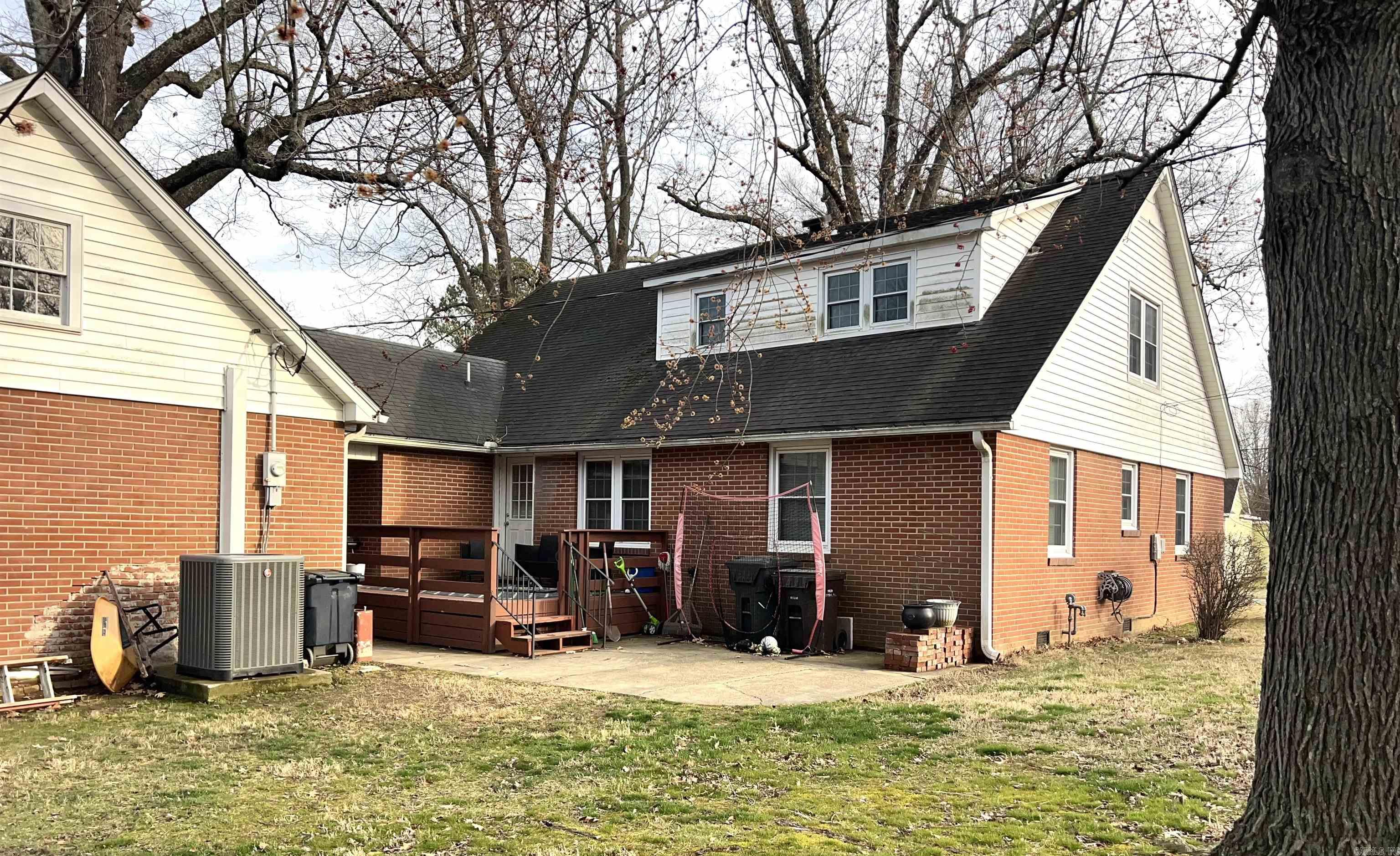 827 W Main  Piggott, AR