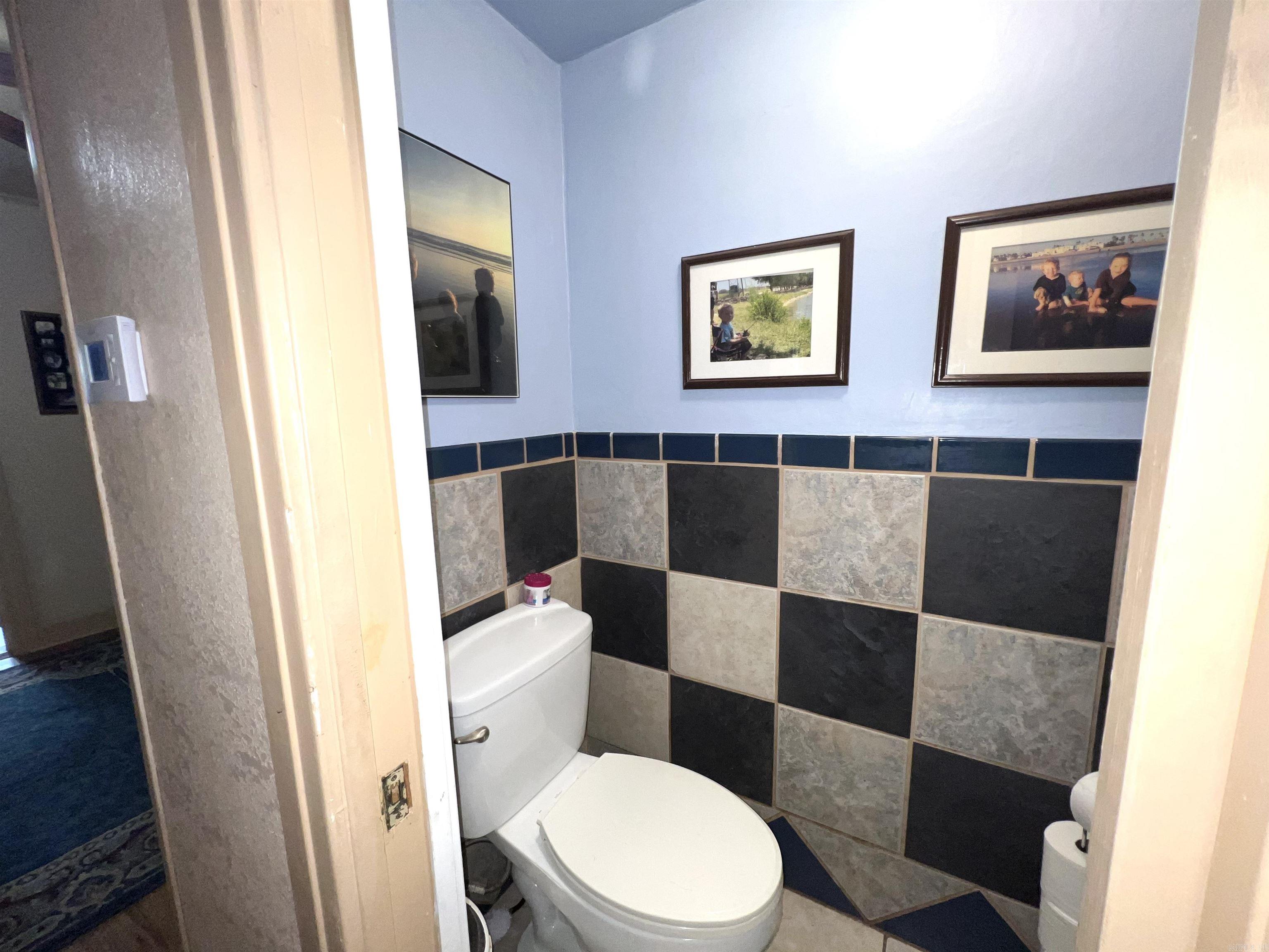 827 W Main  Piggott, AR