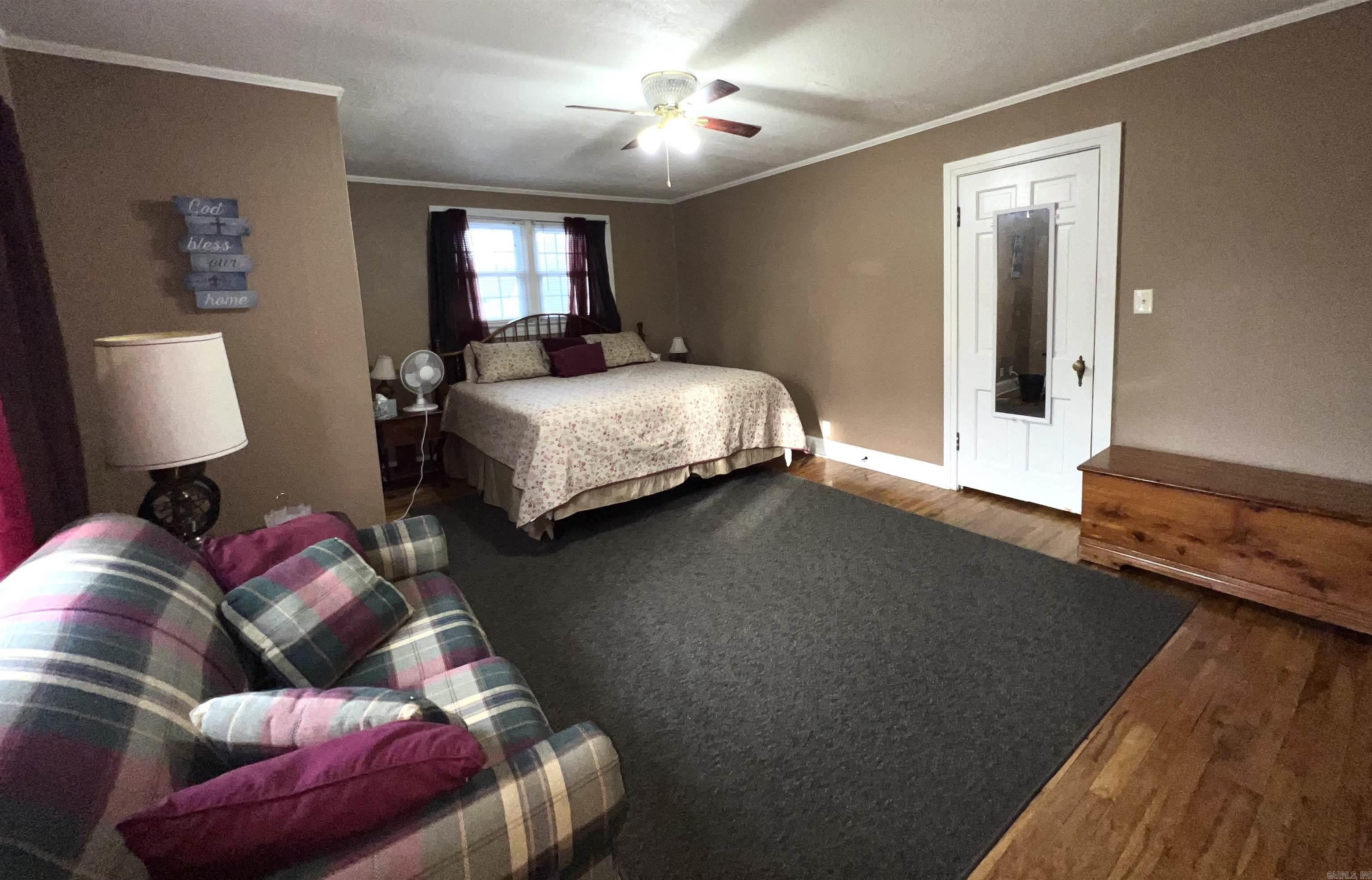 827 W Main  Piggott, AR