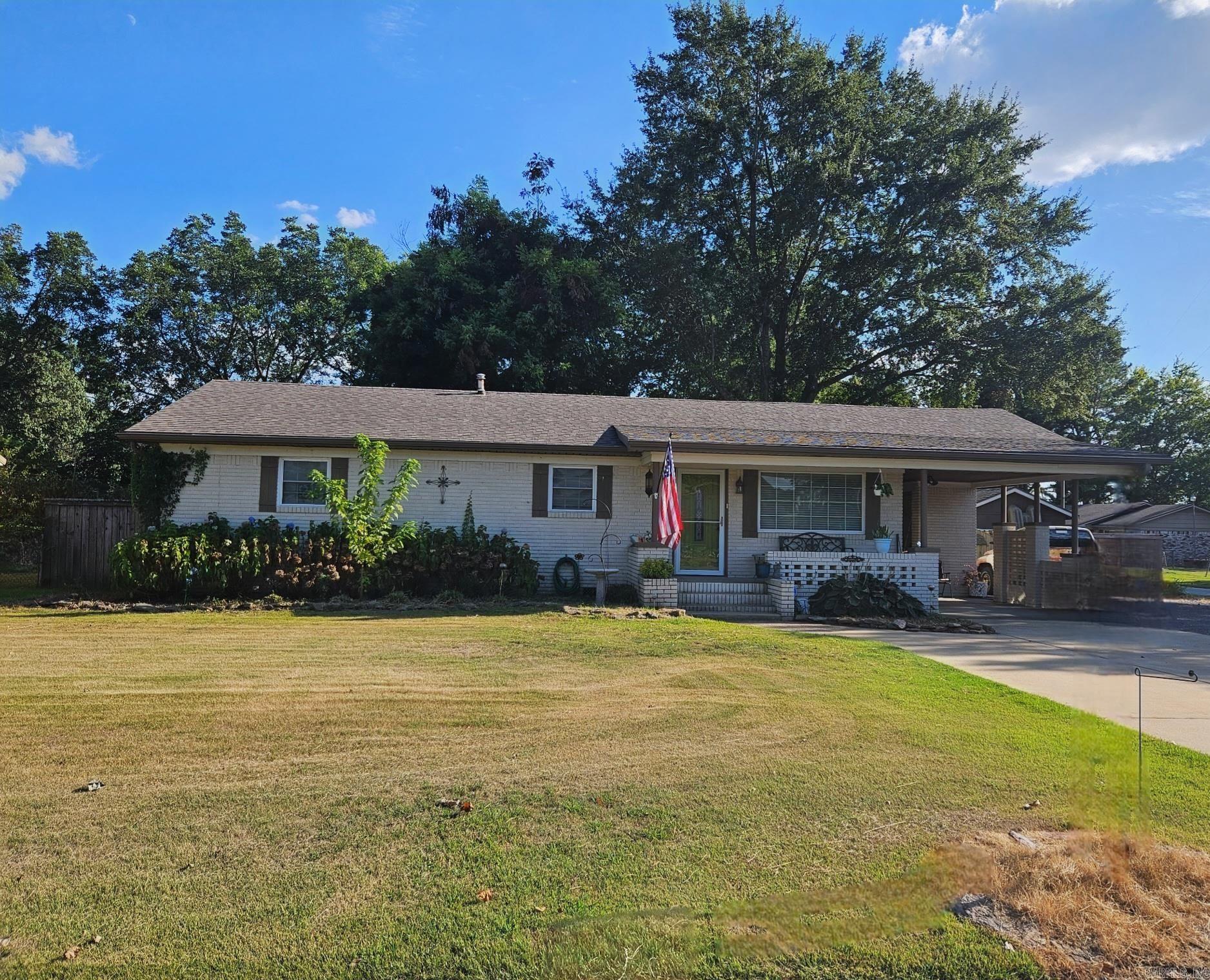 2600 Hollywood St  Newport, AR