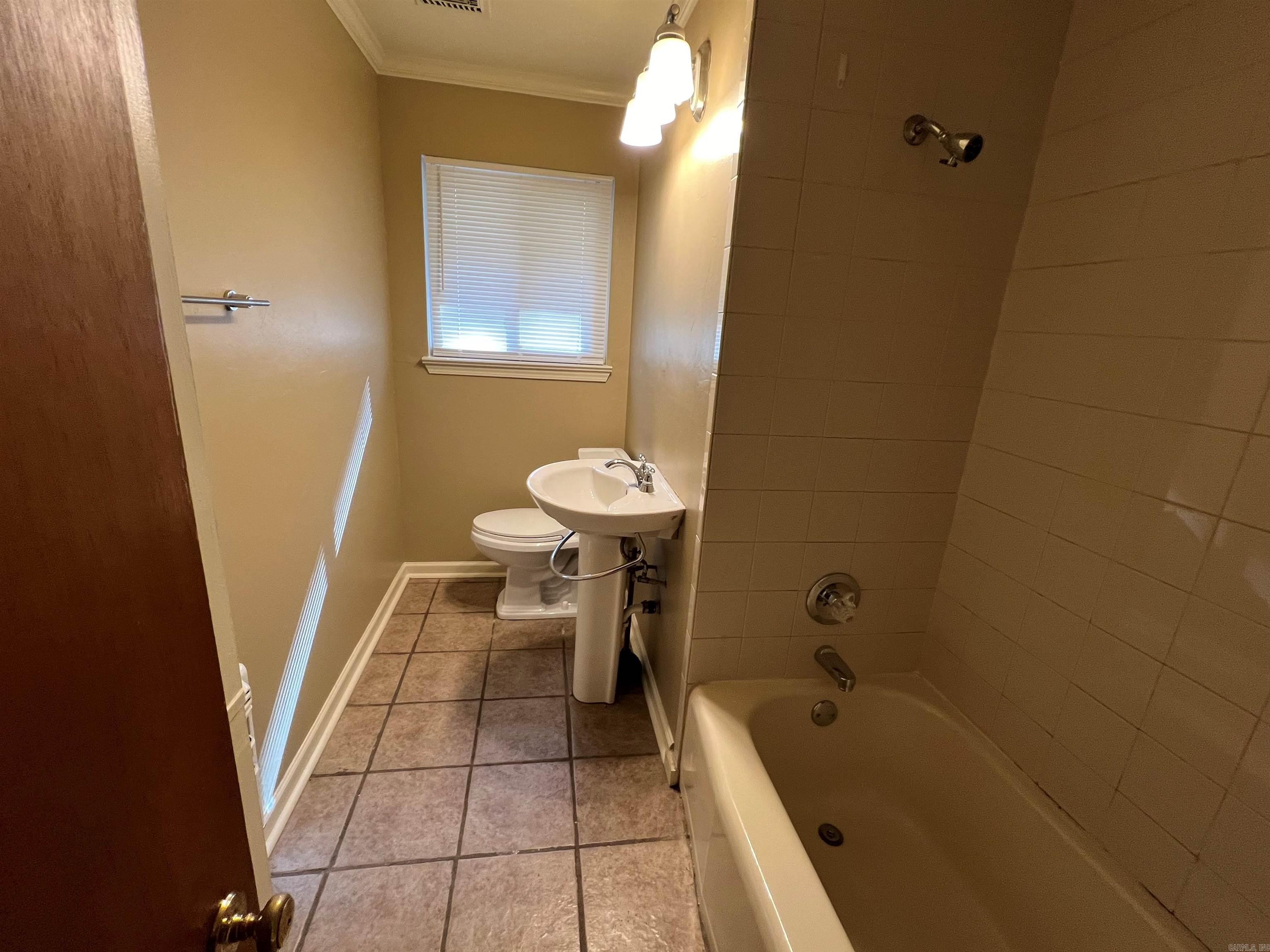 101 Hiawatha  Little Rock, AR