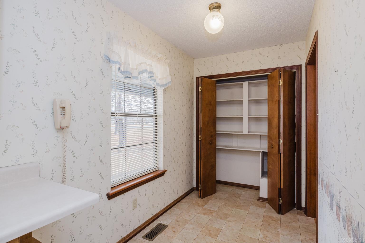 8511 Russwood Lane W  Mabelvale, AR