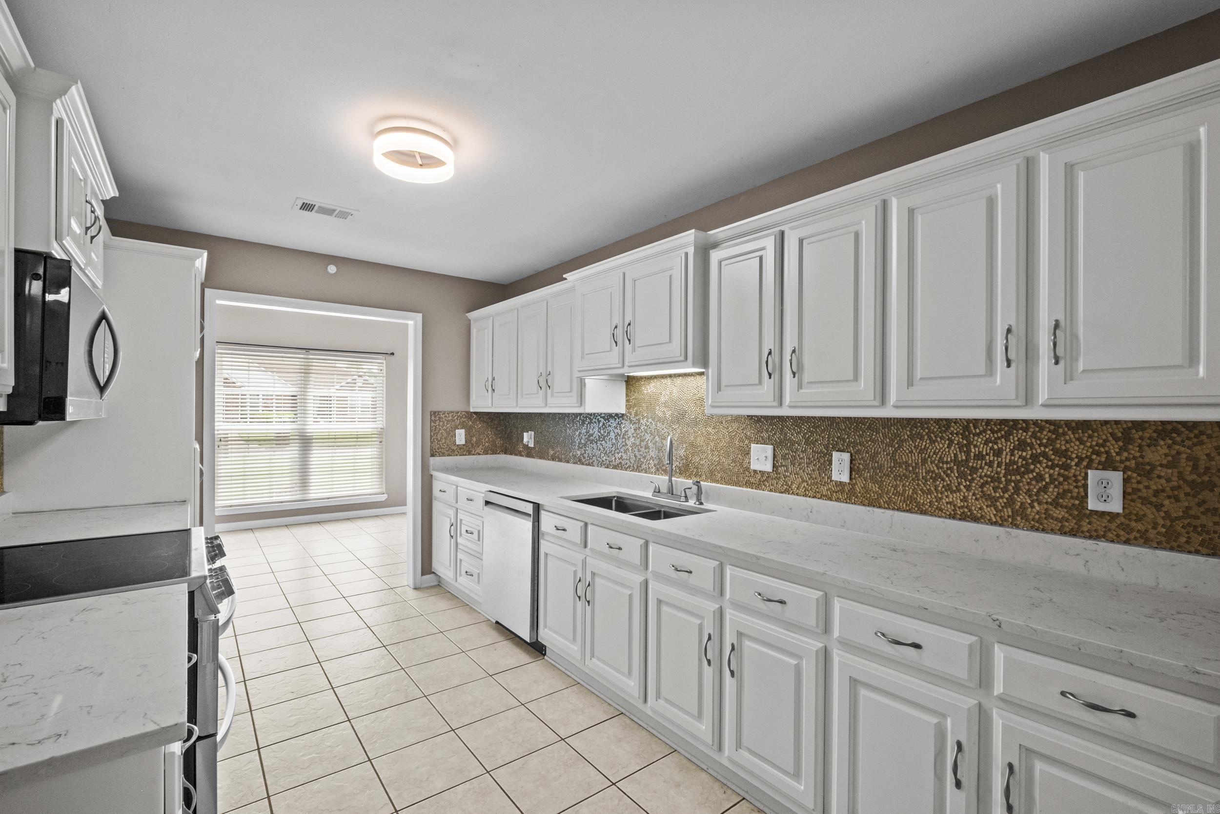 990 Jamestown Circle Jacksonville, AR 72076