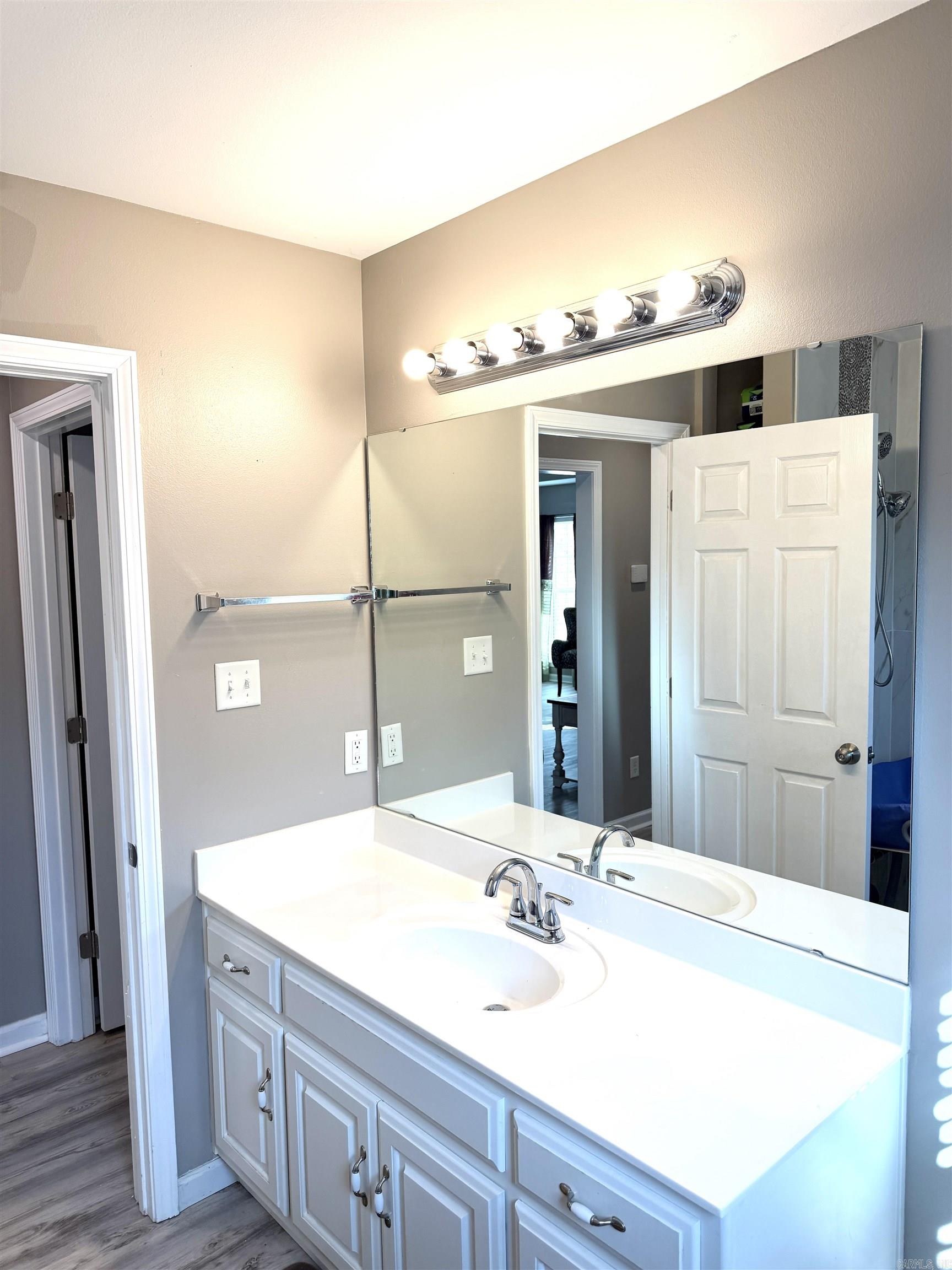 990 Jamestown Circle Jacksonville, AR 72076