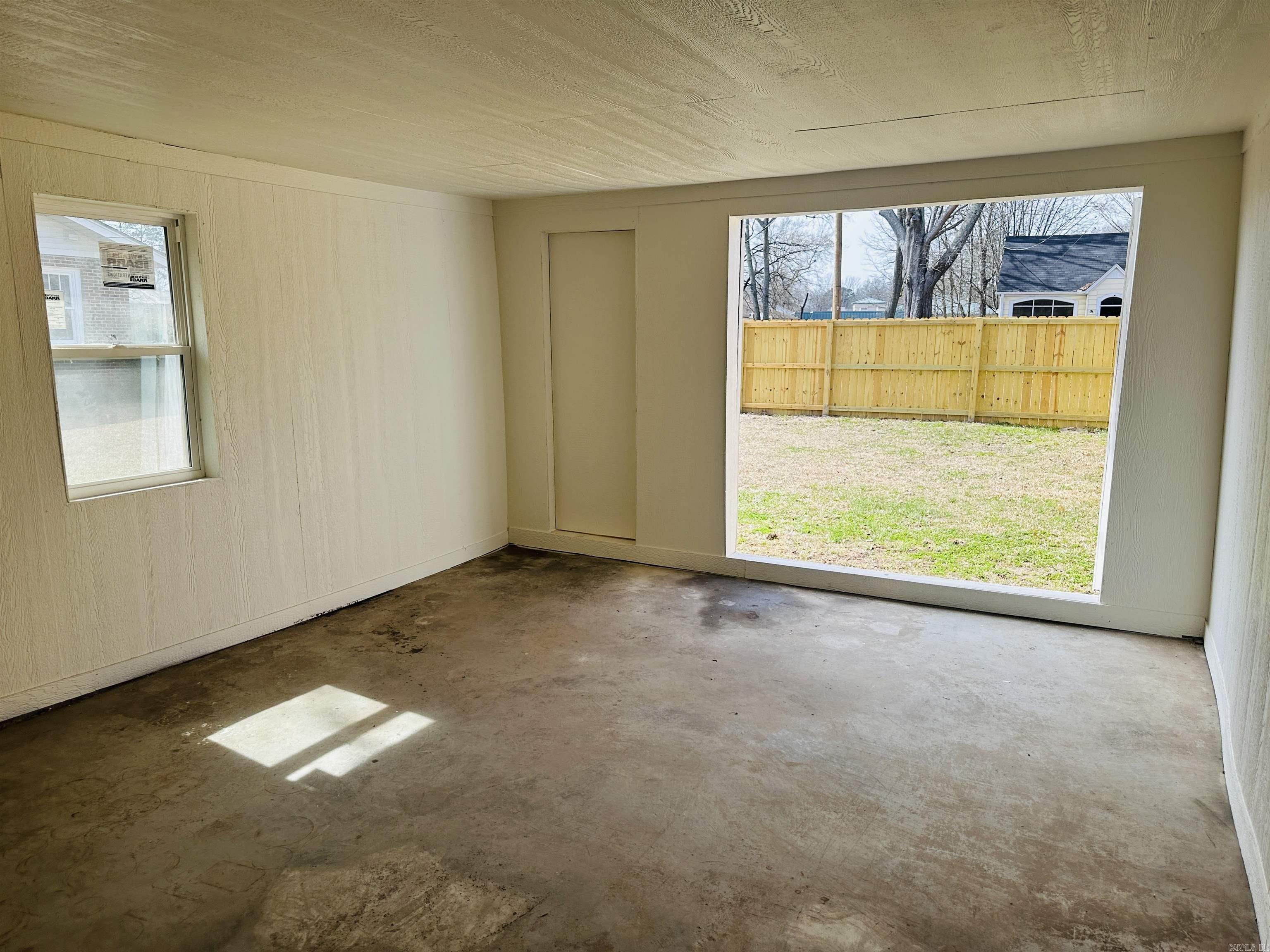 404 McHenry  Malvern, AR