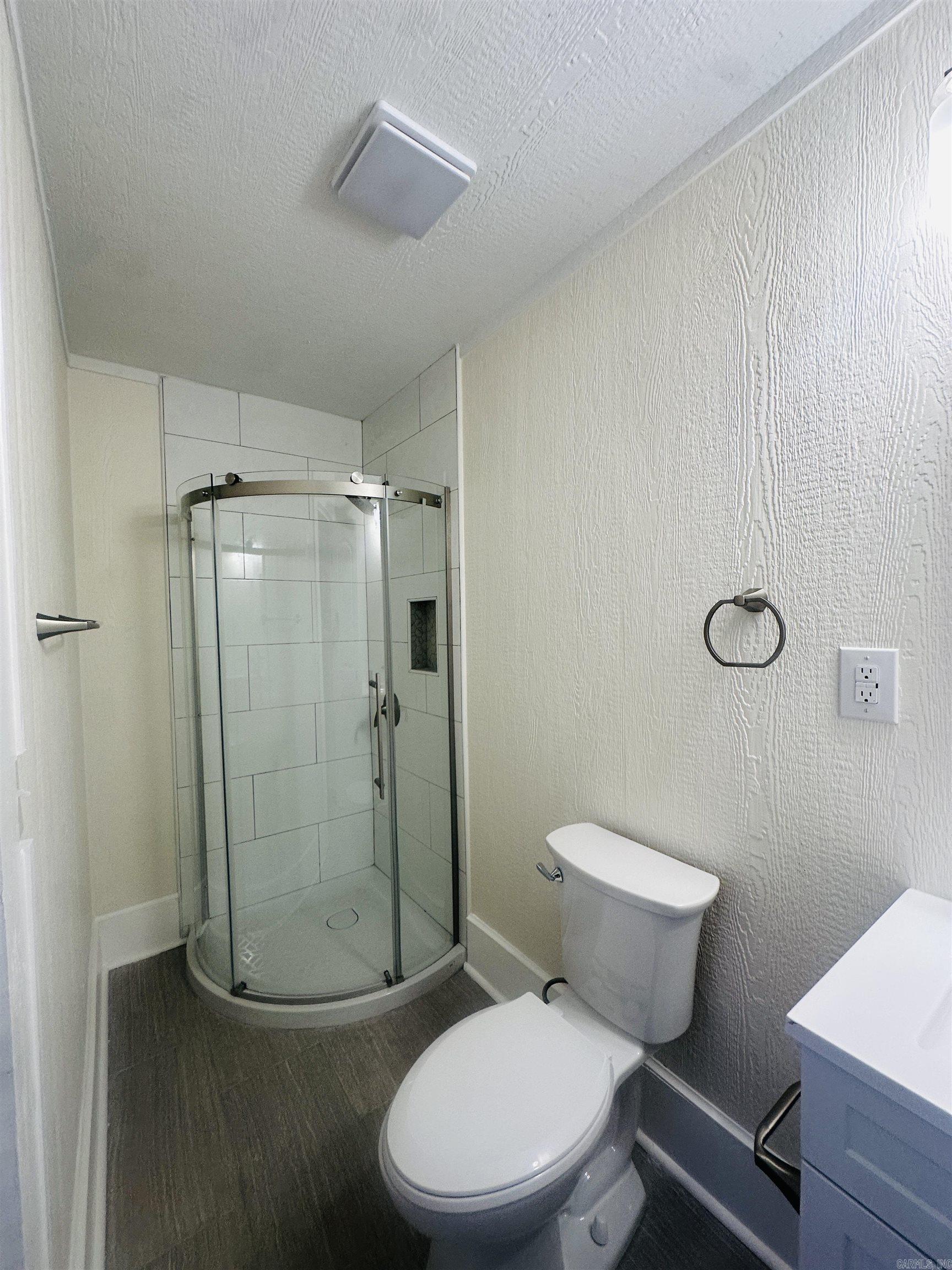 404 McHenry  Malvern, AR