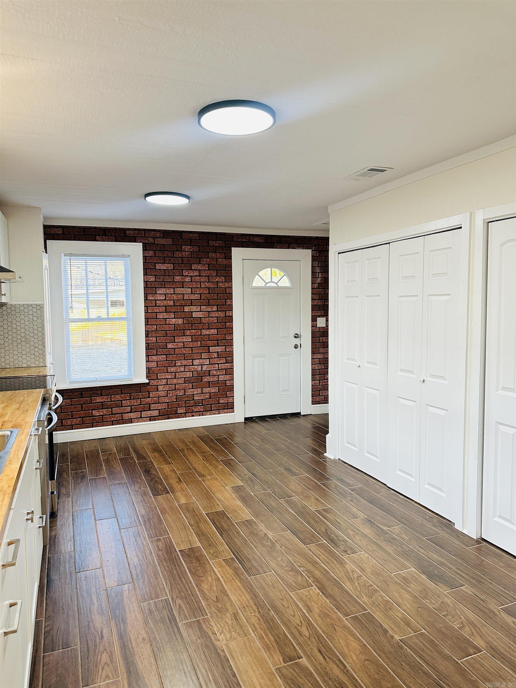 404 McHenry  Malvern, AR