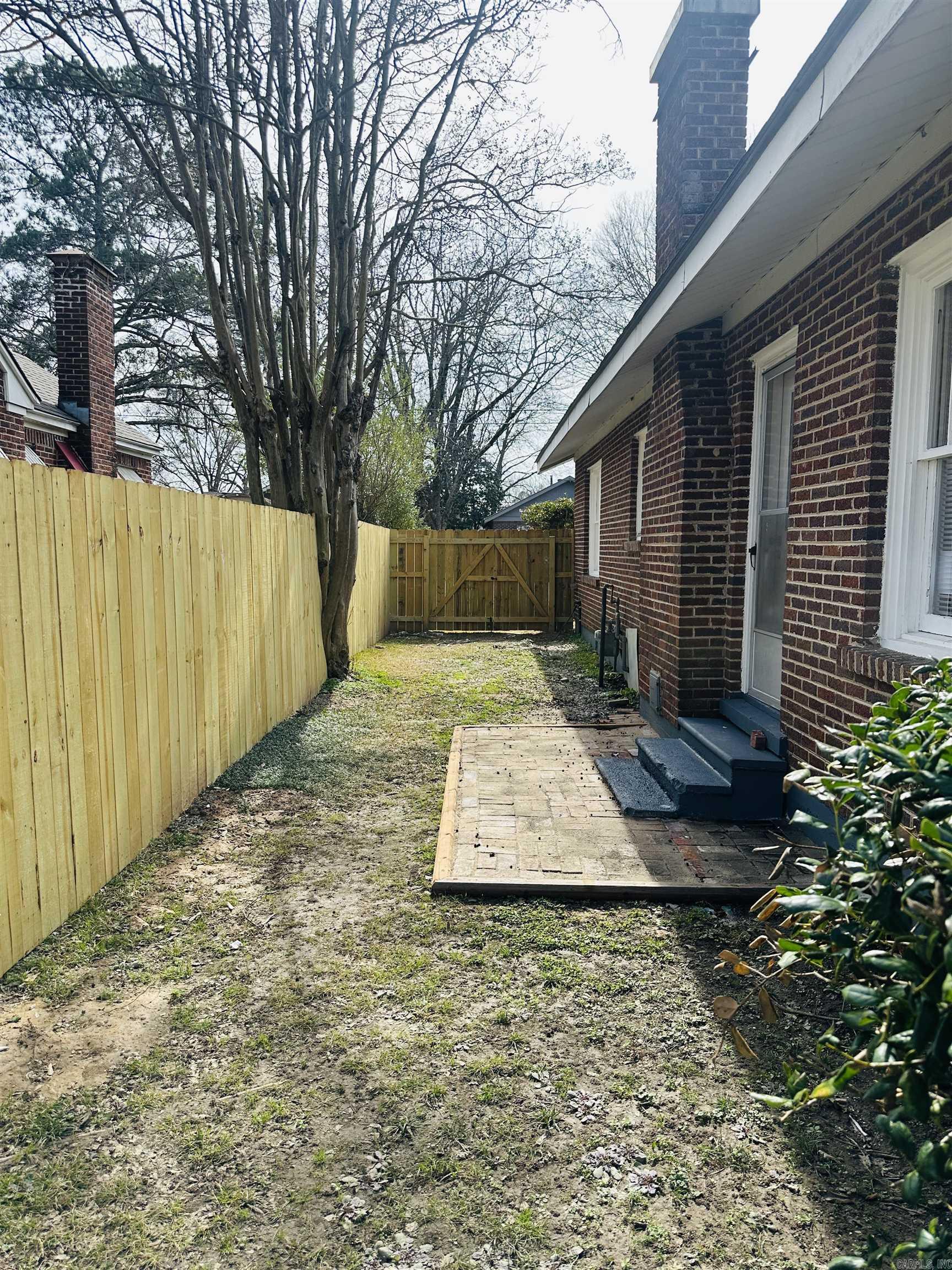 404 McHenry  Malvern, AR