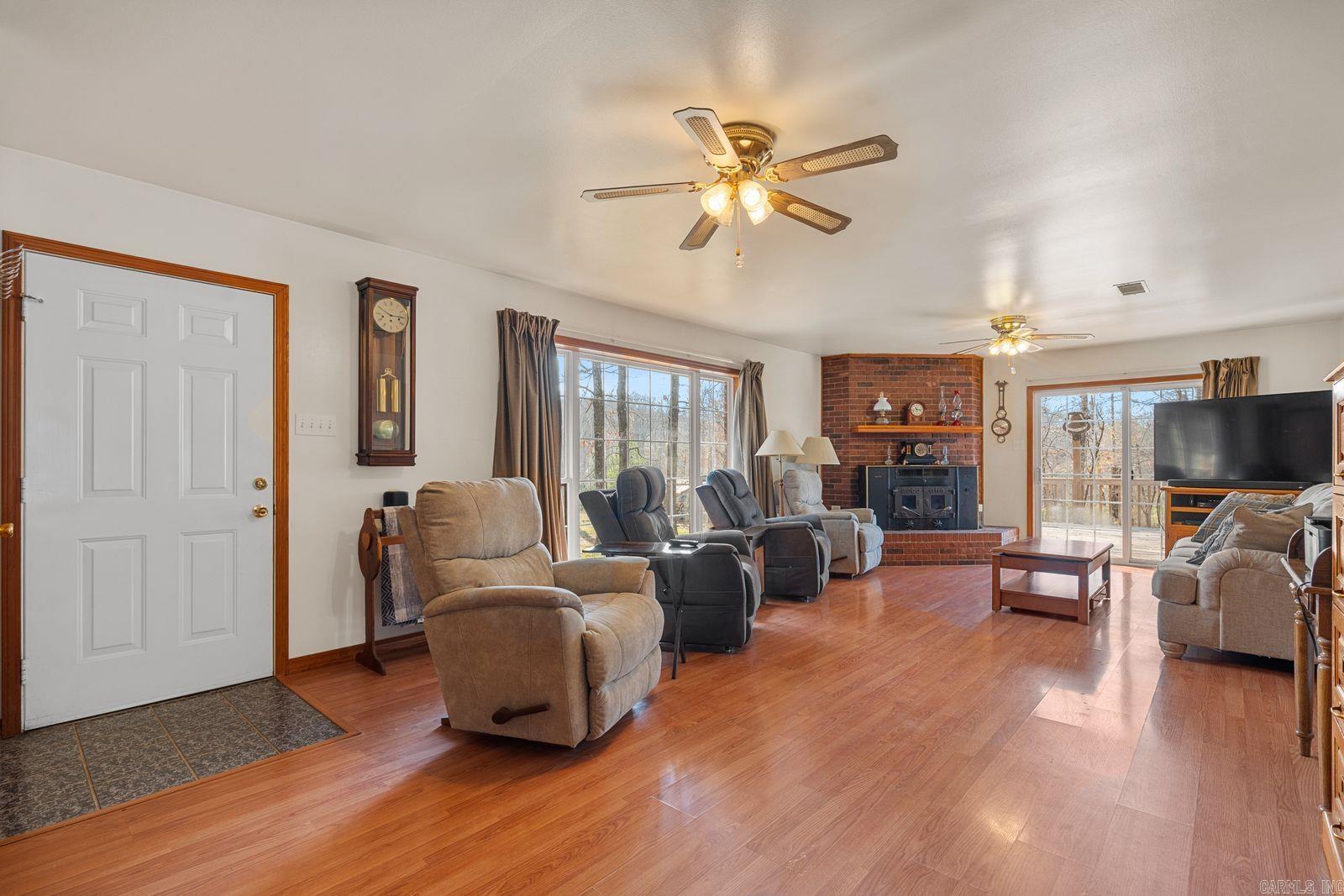 19 Broken Rock  Mount Ida, AR