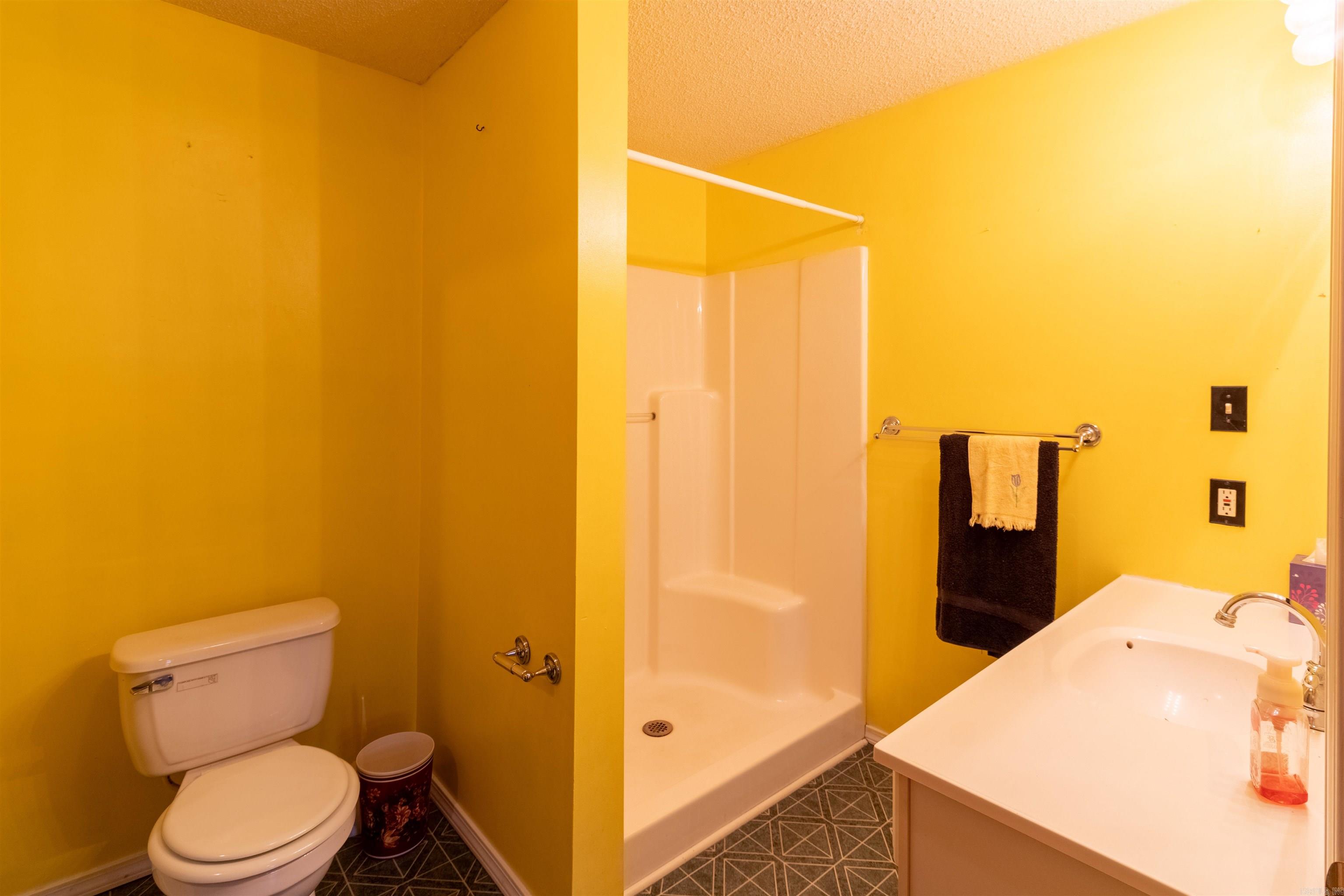 1711 W Cline St  Clarksville, AR