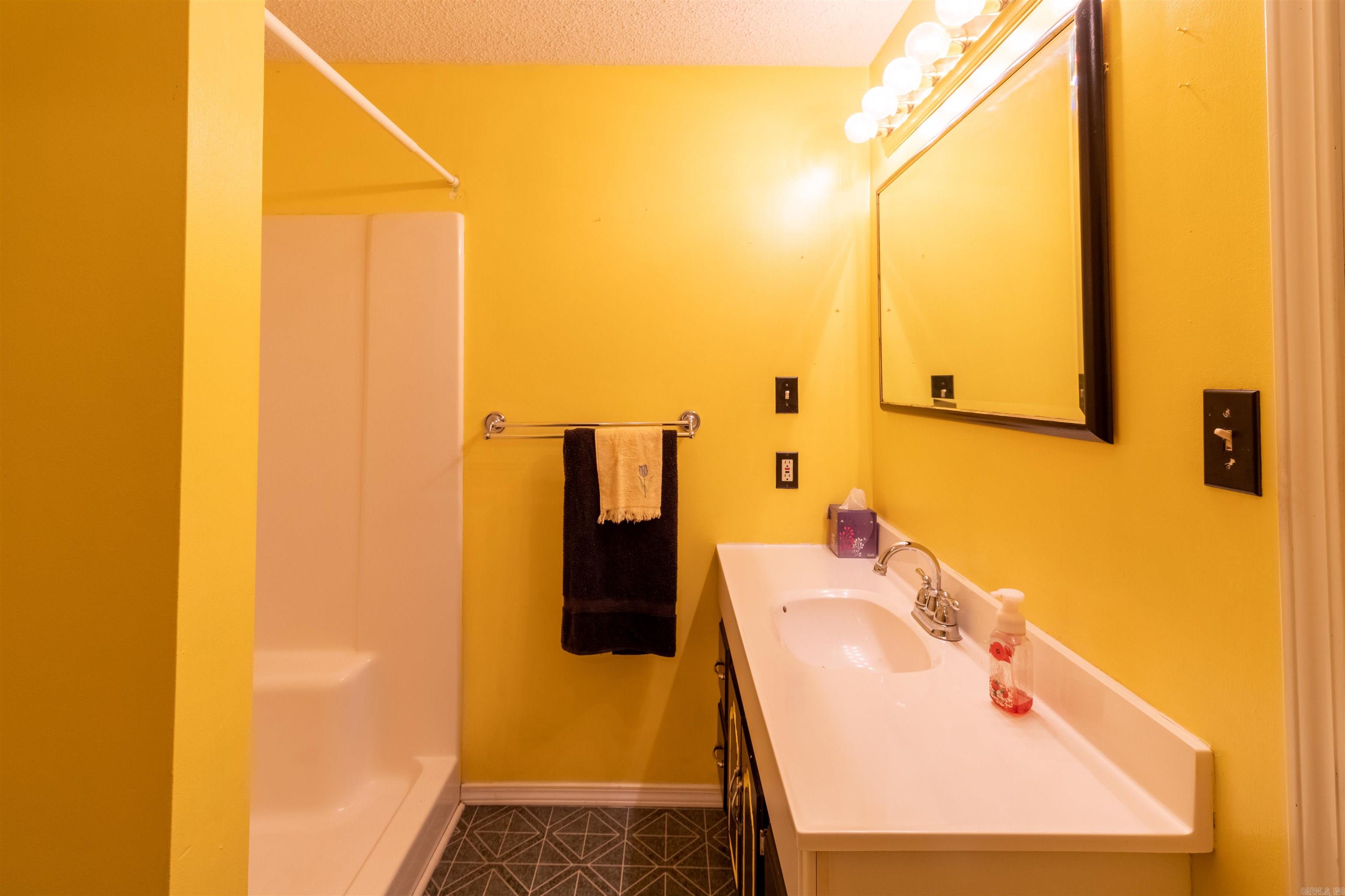 1711 W Cline St  Clarksville, AR