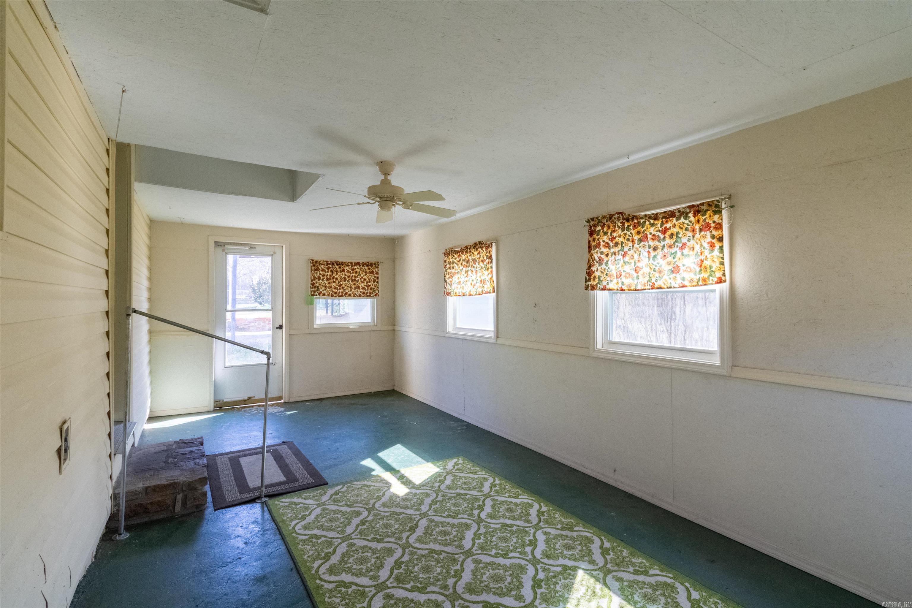 1711 W Cline St  Clarksville, AR