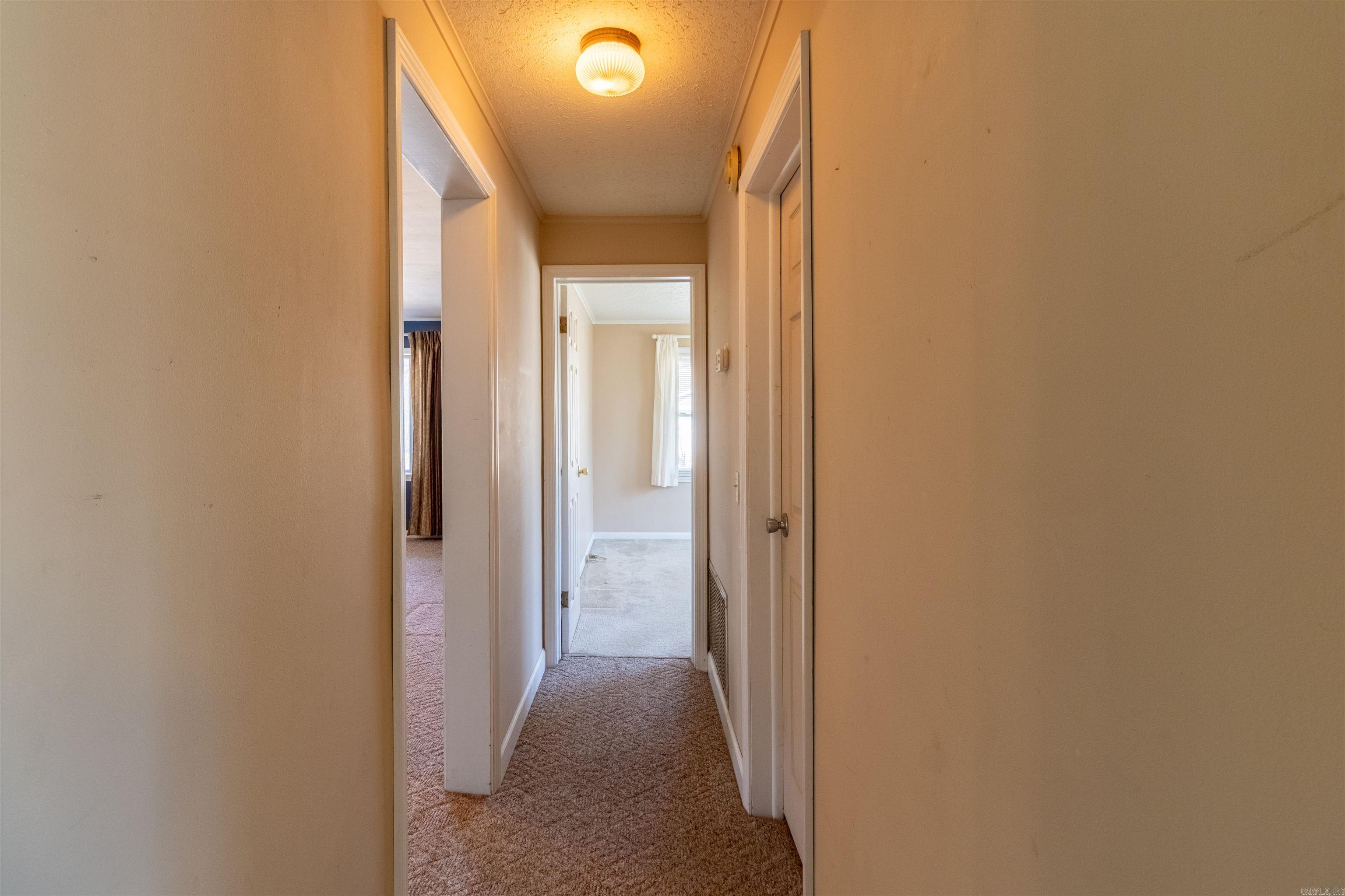 1711 W Cline St  Clarksville, AR