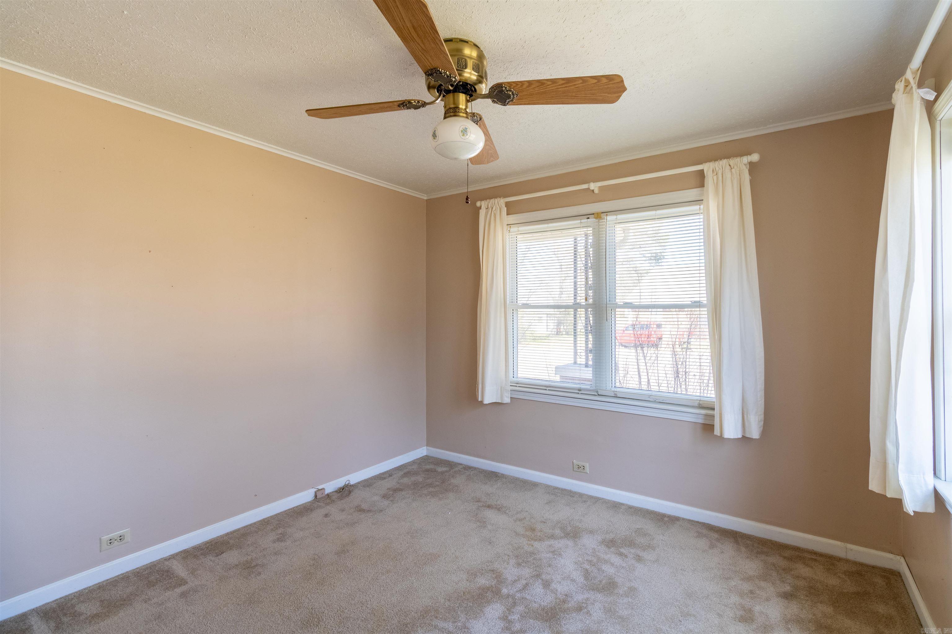 1711 W Cline St  Clarksville, AR