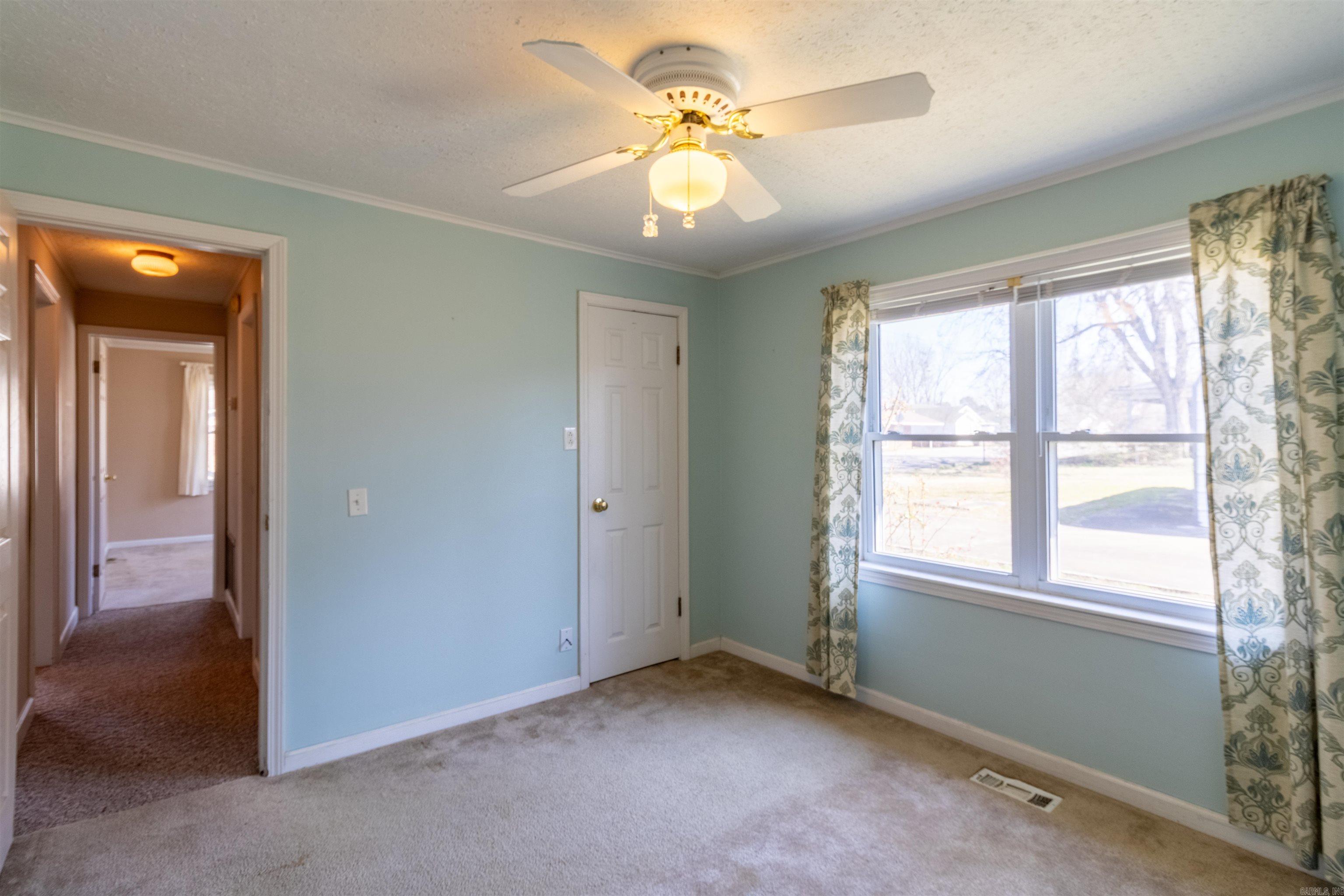 1711 W Cline St  Clarksville, AR