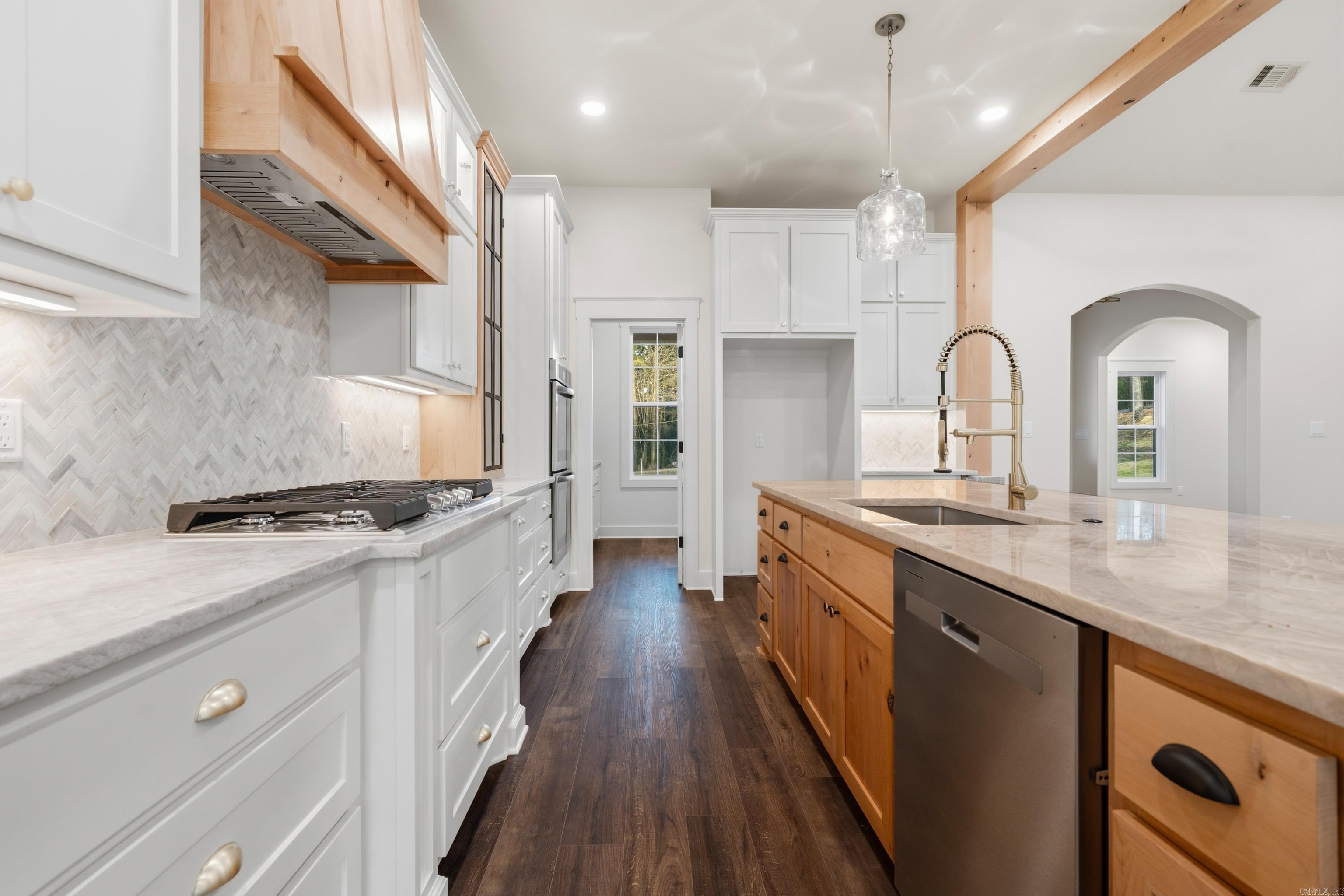 271 Frontier  Hot Springs, AR