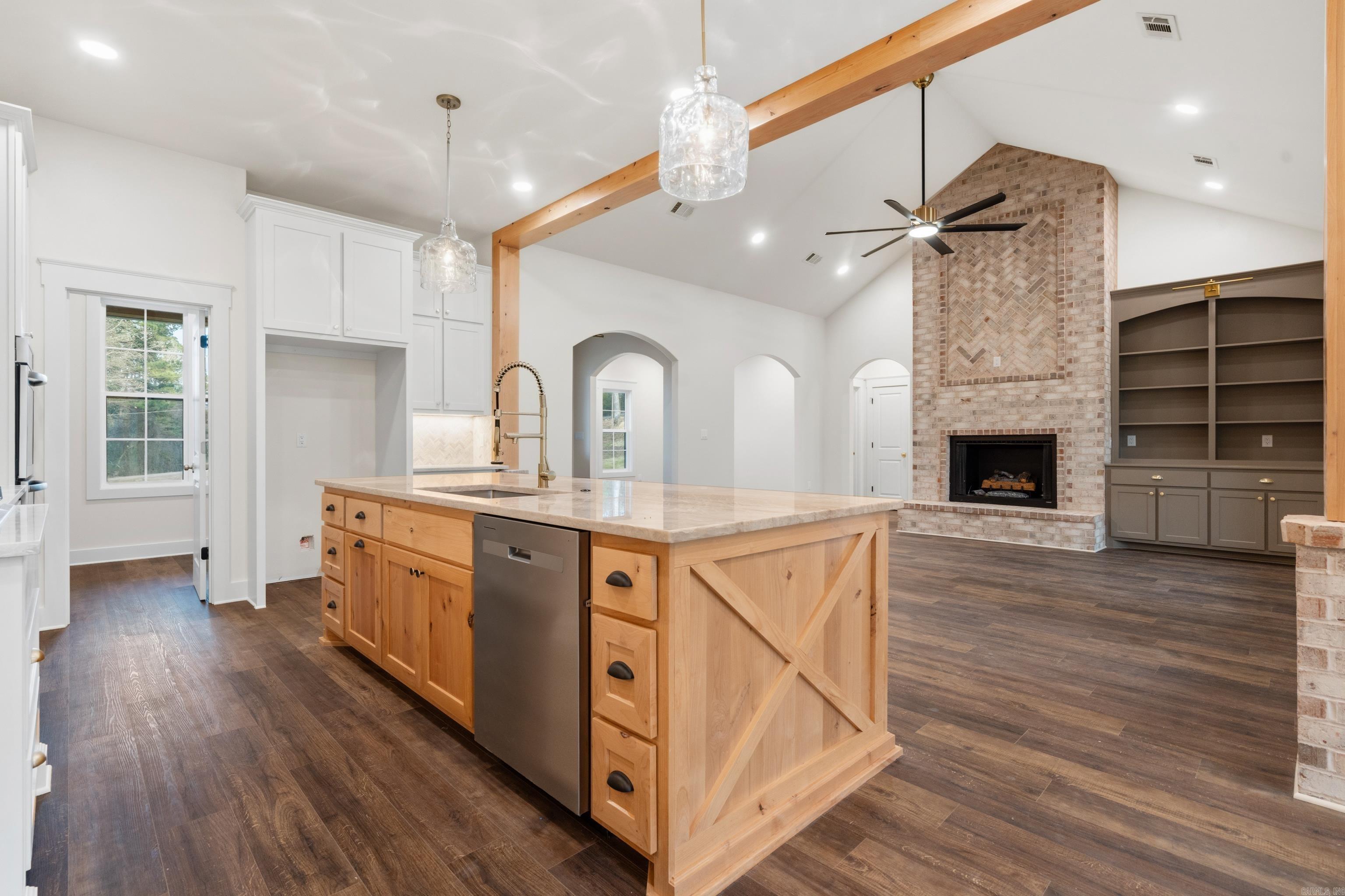 271 Frontier  Hot Springs, AR