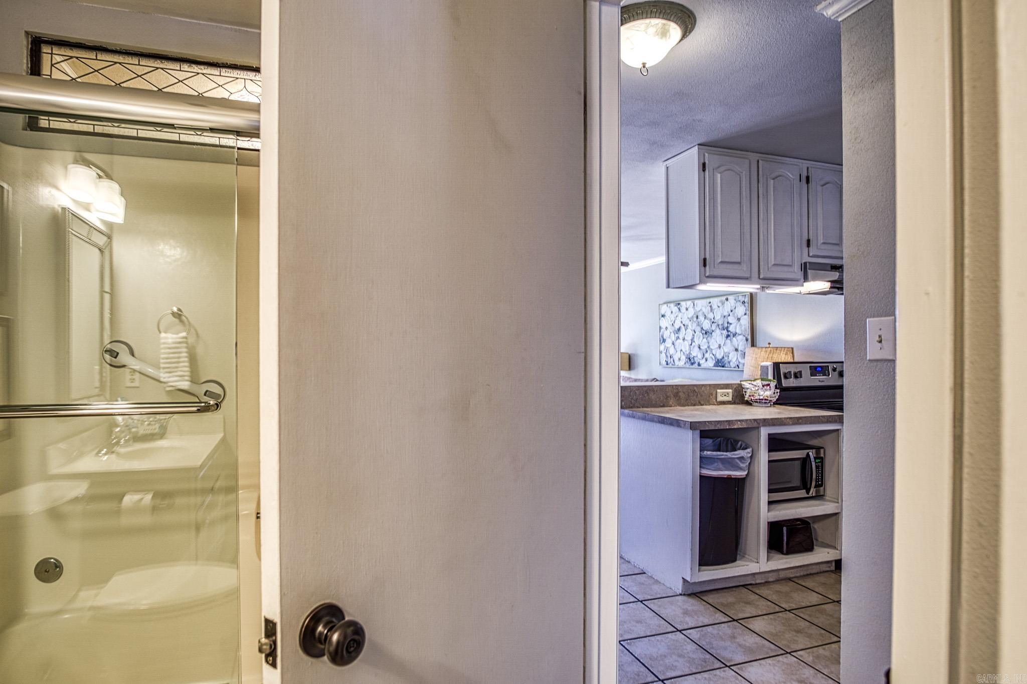 270 Lake Hamilton Dr.  Hot Springs, AR