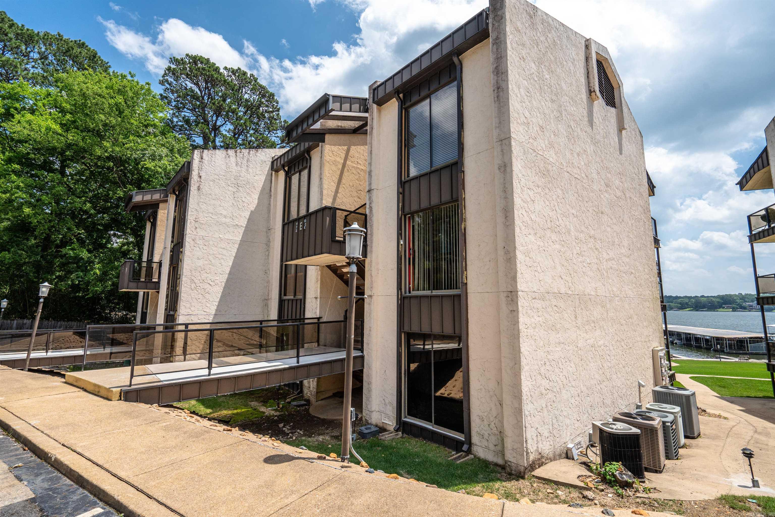 270 Lake Hamilton Dr.  Hot Springs, AR