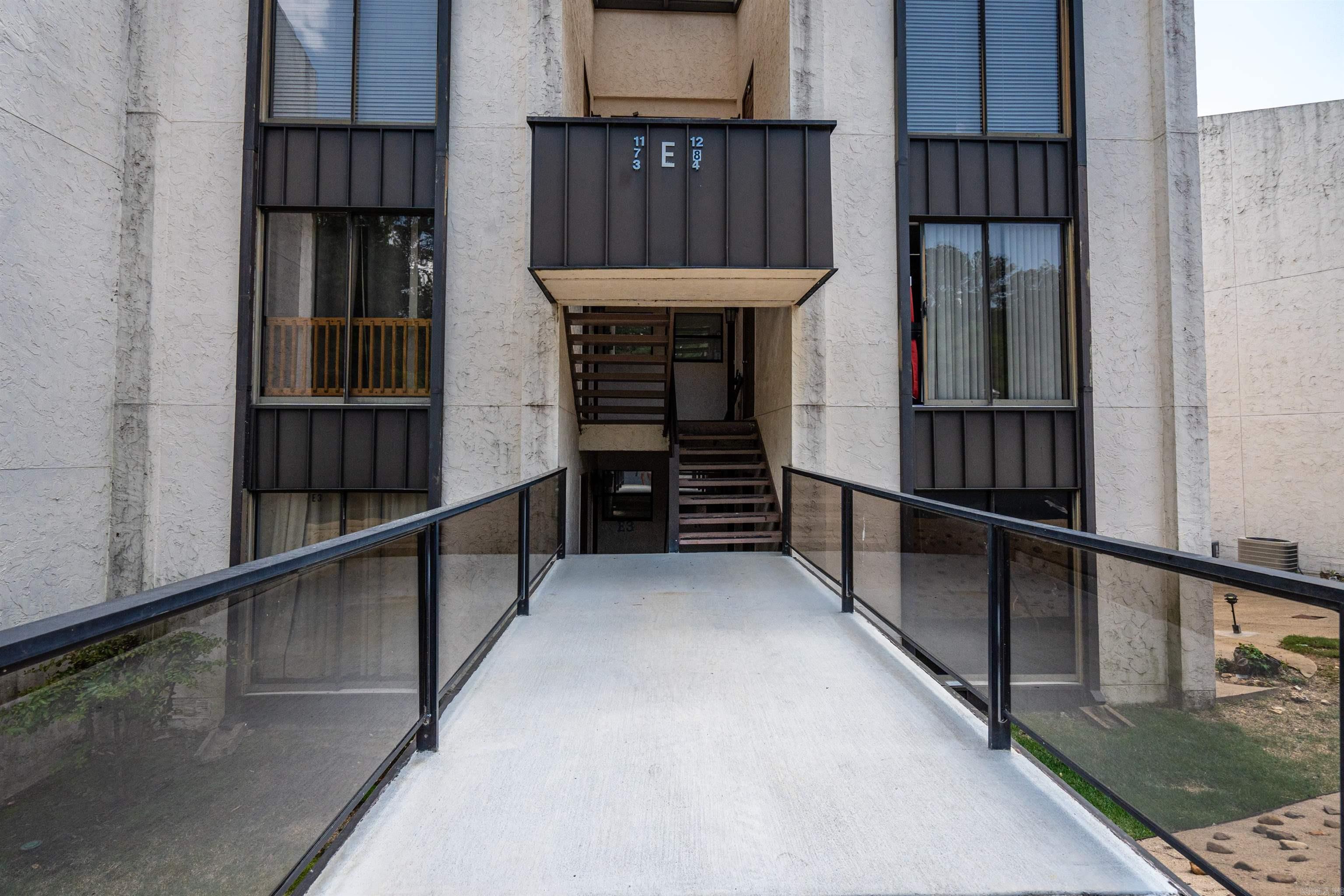 270 Lake Hamilton Dr.  Hot Springs, AR