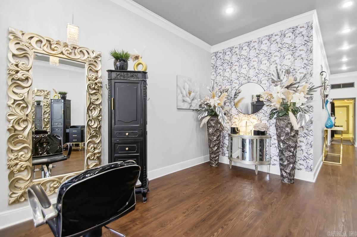 110 N Market  Benton, AR