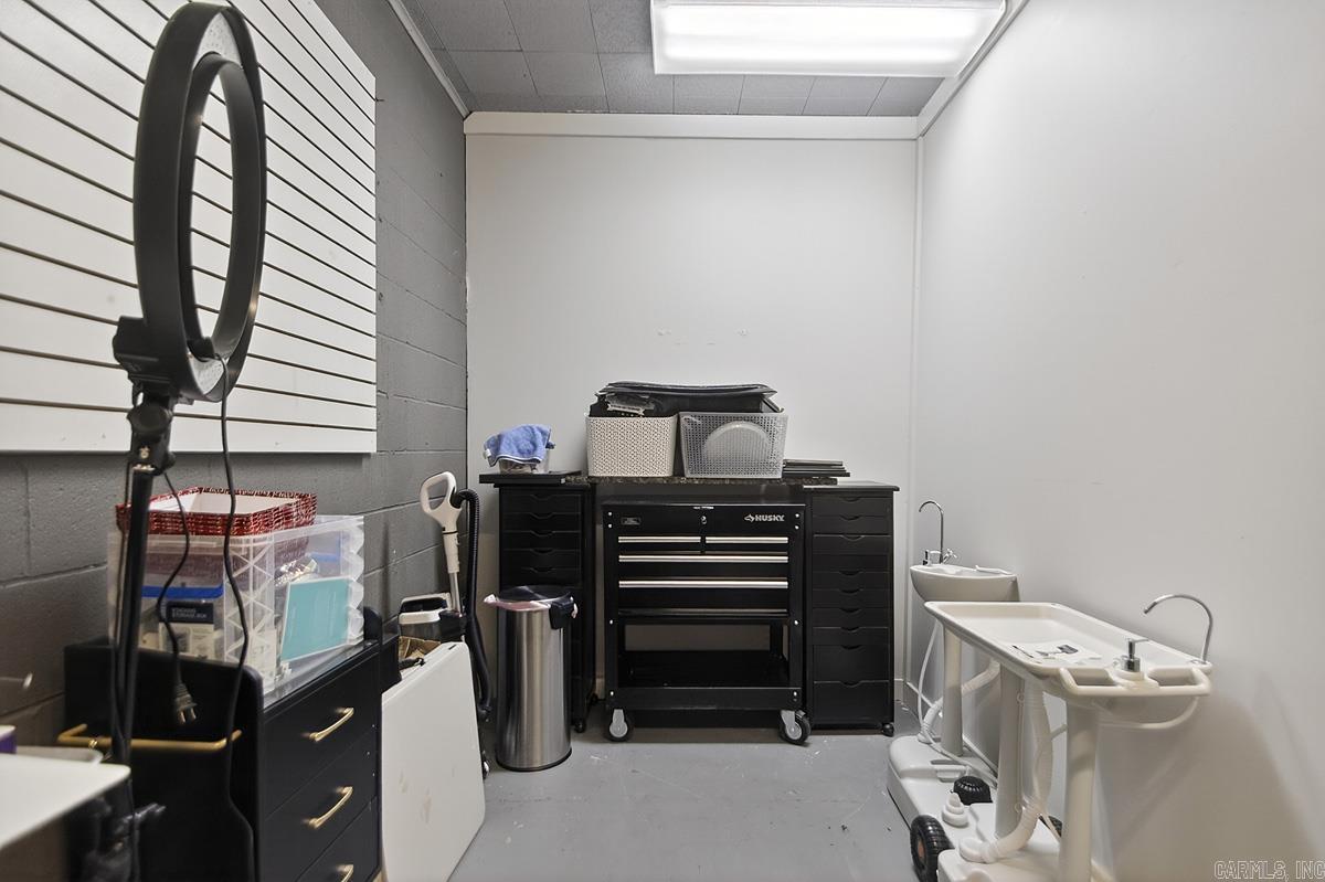 110 N Market  Benton, AR