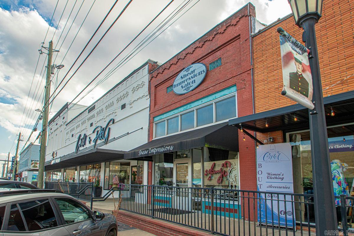 110 N Market  Benton, AR